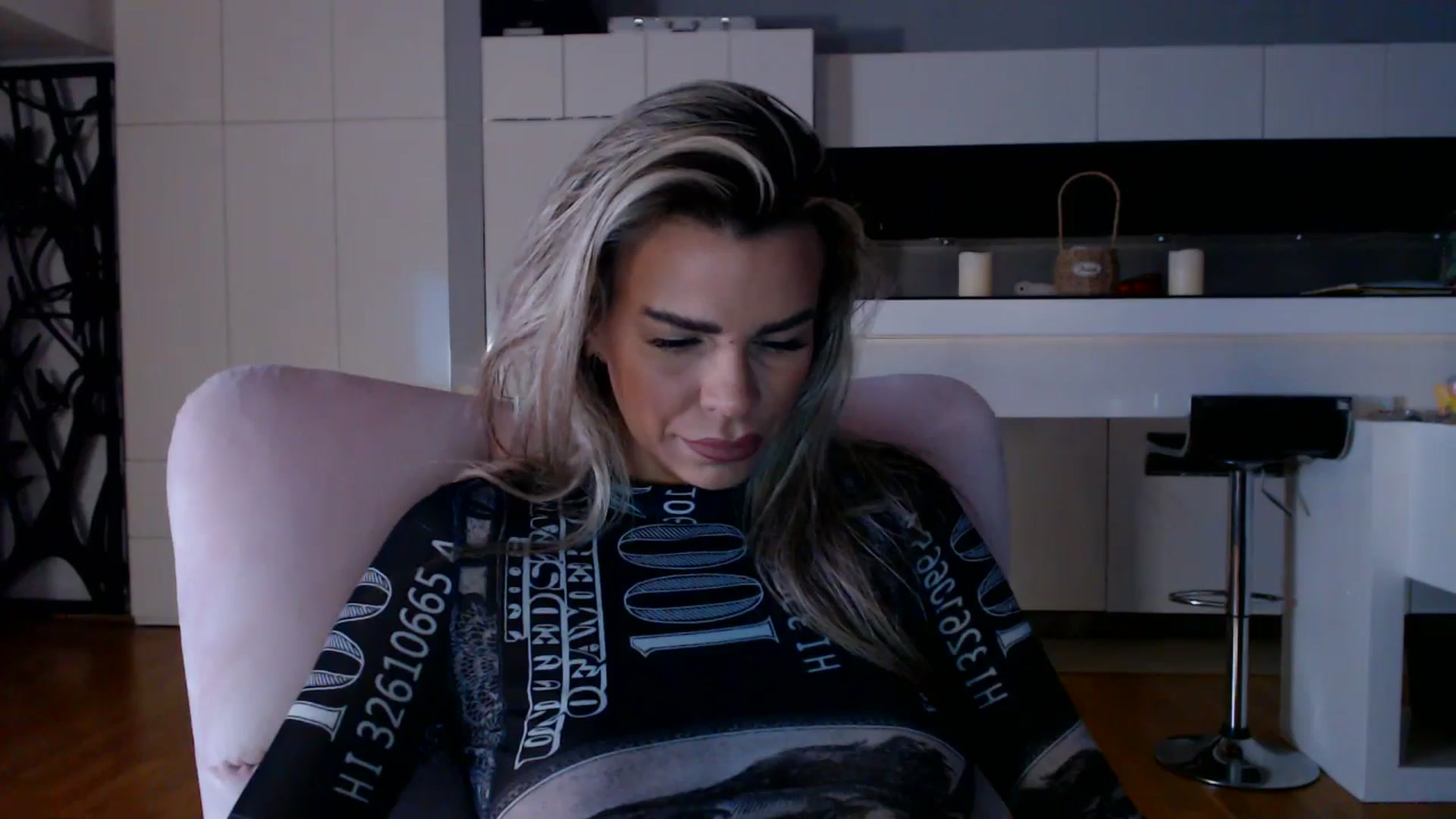 Gallery image thumbnail from D_y_y's myfreecams stream on, 11/19/2025, 05:42 image 15 of 20