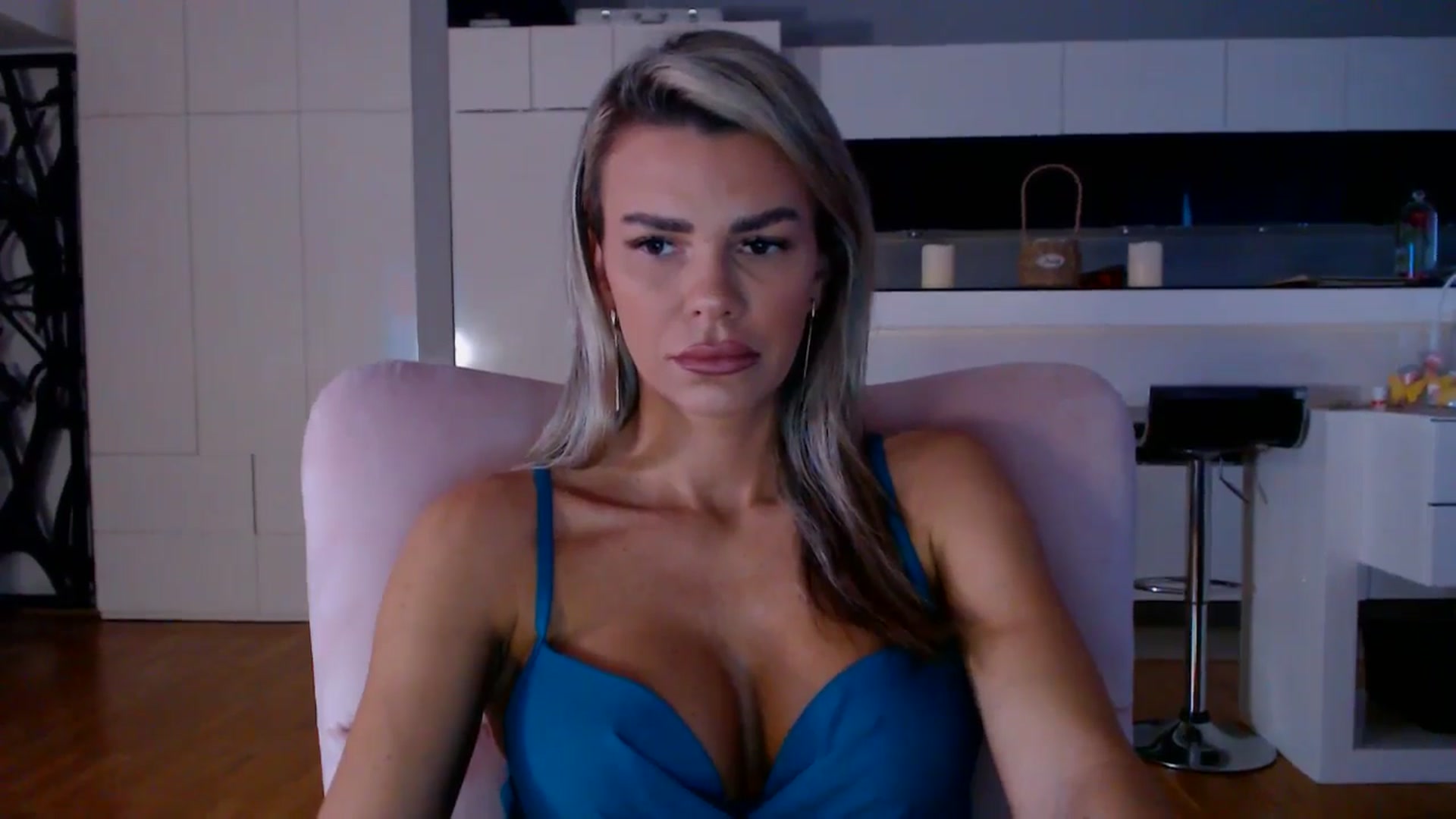 Gallery image thumbnail from D_y_y's myfreecams stream on, 11/20/2025, 05:59 image 16 of 20