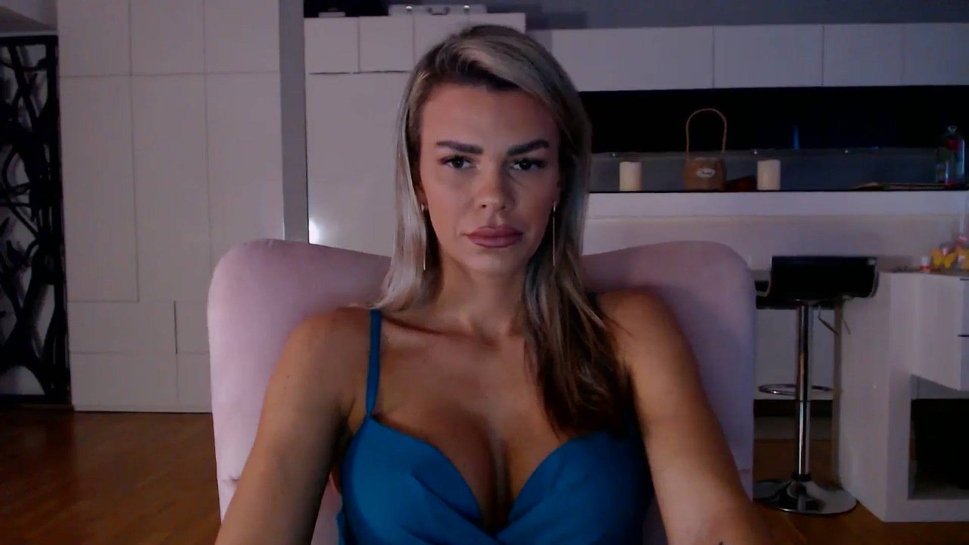 Gallery image thumbnail from D_y_y's myfreecams stream on, 11/20/2025, 05:59 image 10 of 20