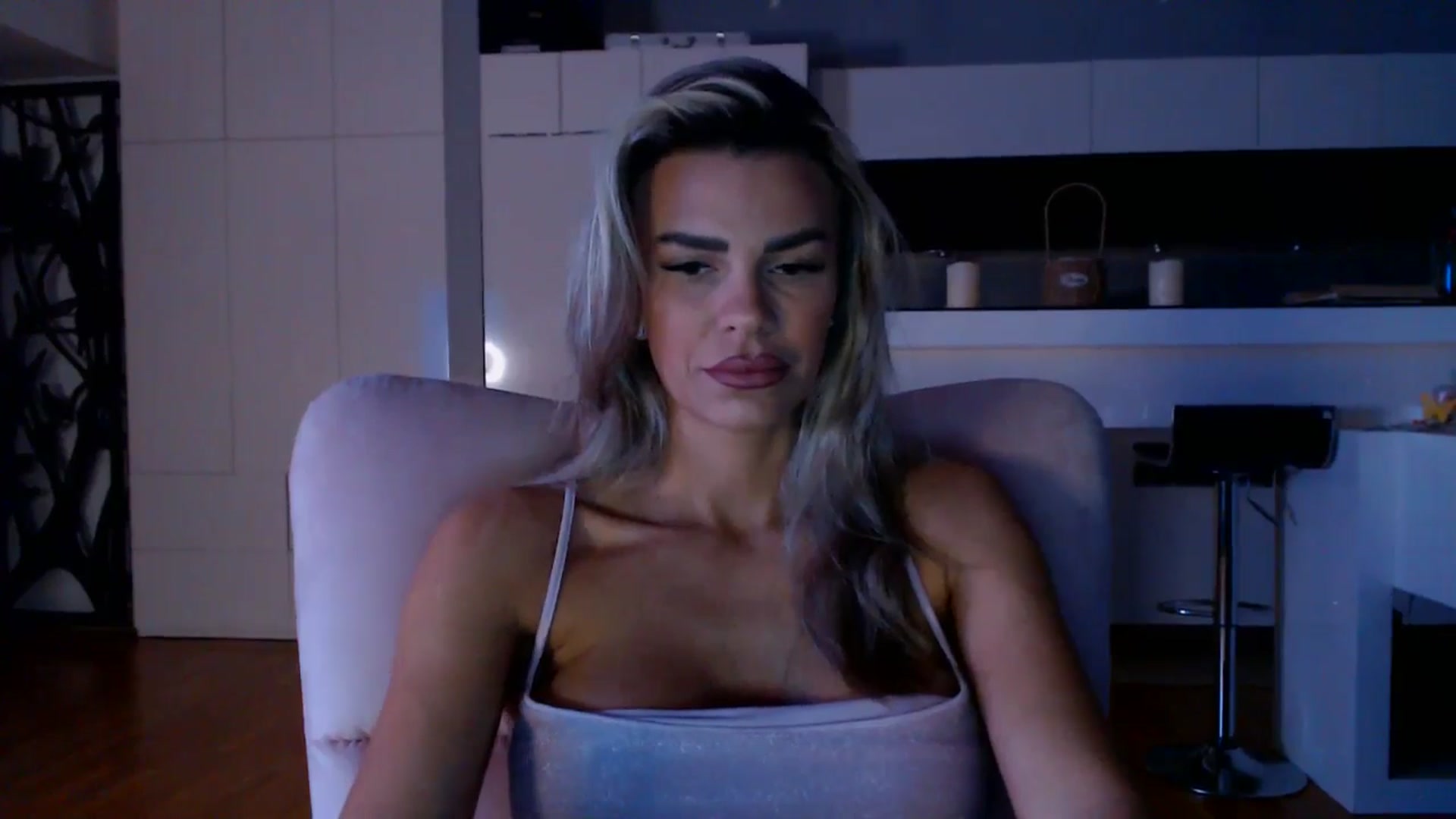 Gallery image thumbnail from D_y_y's myfreecams stream on, 12/03/2025, 06:08 image 12 of 20