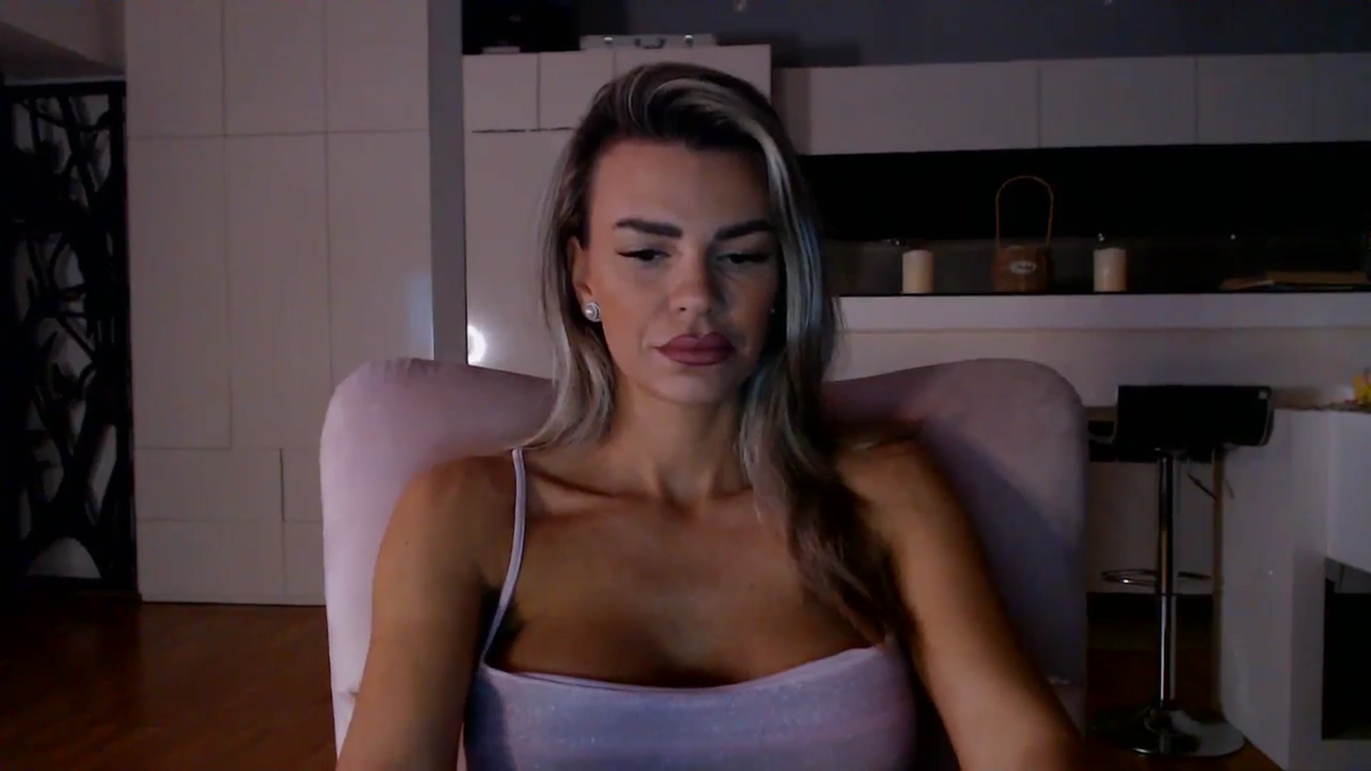 Gallery image thumbnail from D_y_y's myfreecams stream on, 12/03/2025, 06:08 image 5 of 20