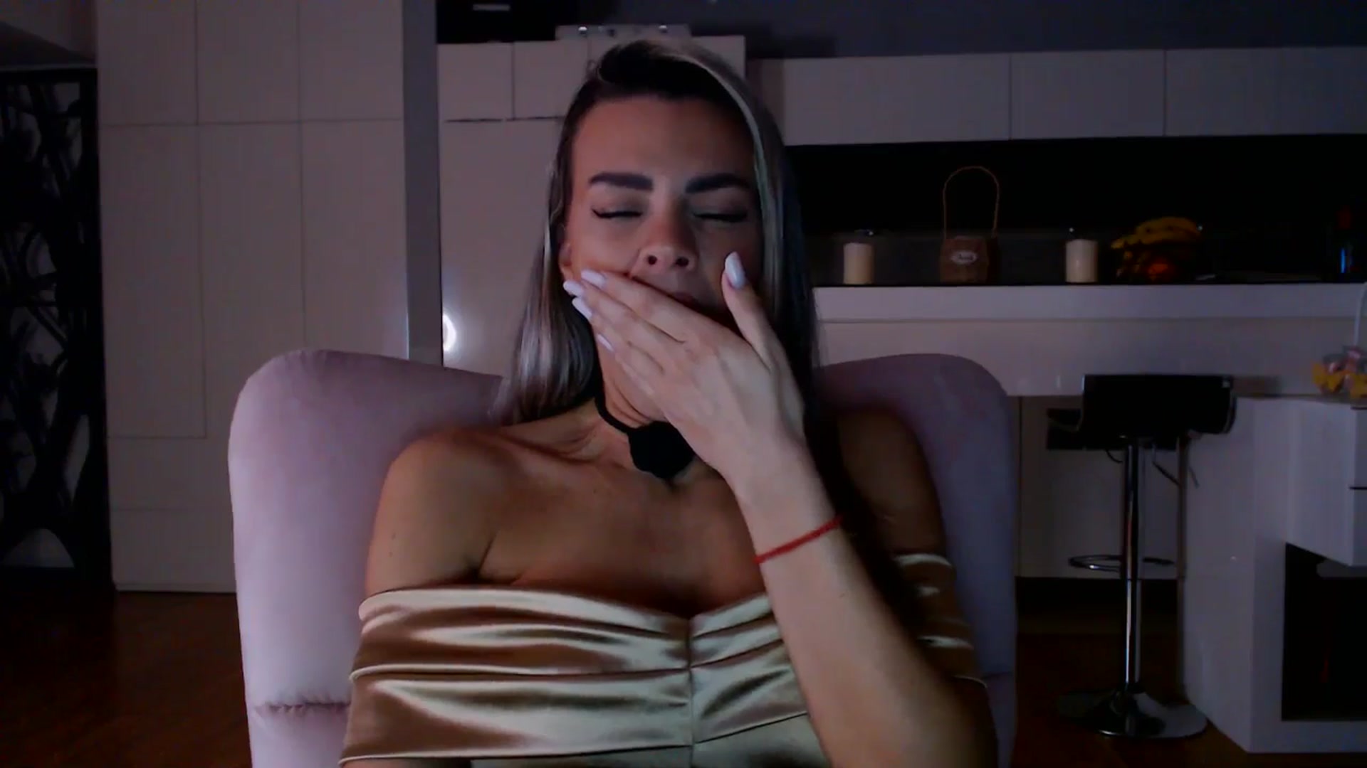 Gallery image thumbnail from D_y_y's myfreecams stream on, 12/10/2025, 05:44 image 9 of 20