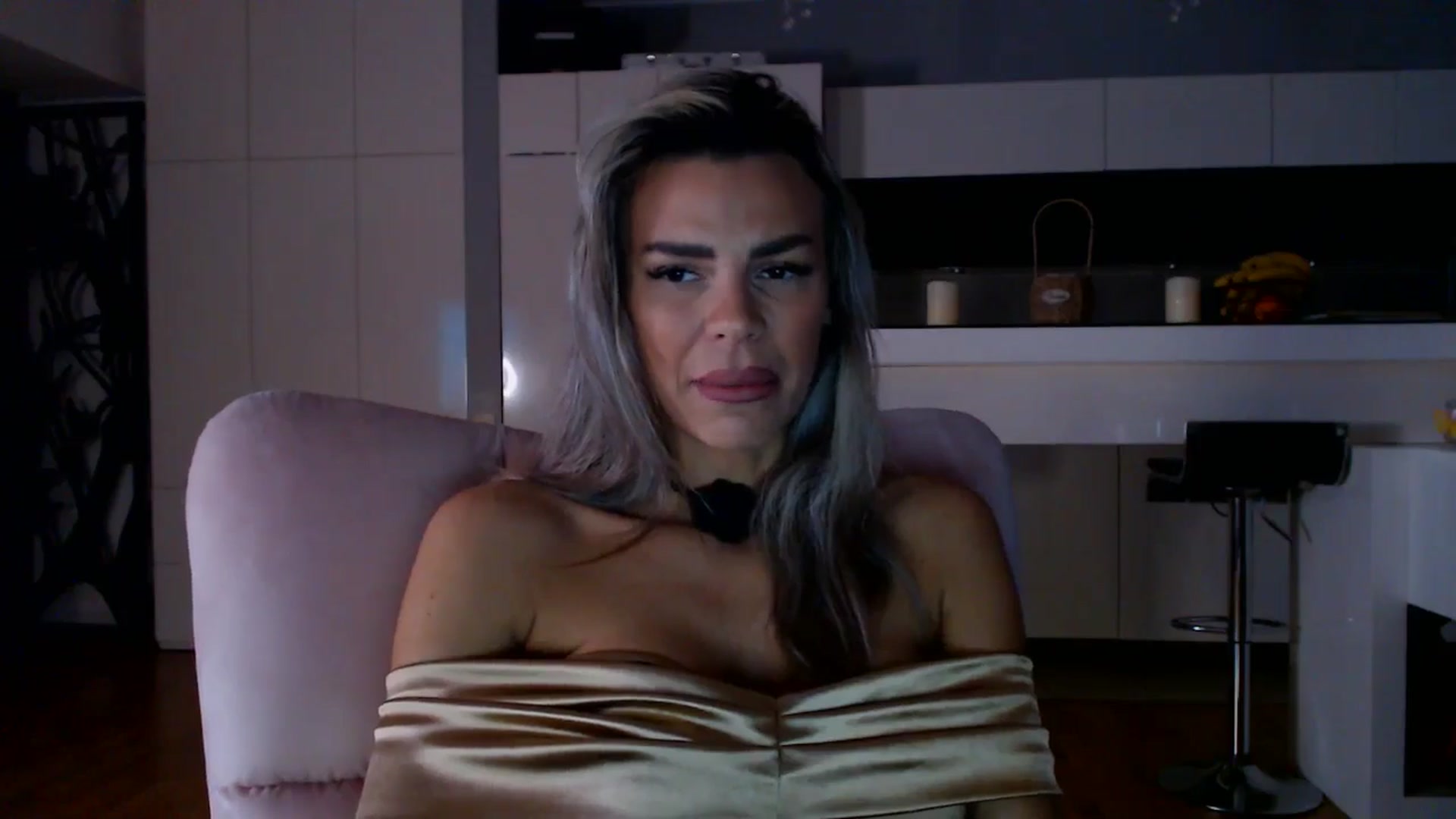 Gallery image thumbnail from D_y_y's myfreecams stream on, 12/10/2025, 05:44 image 18 of 20