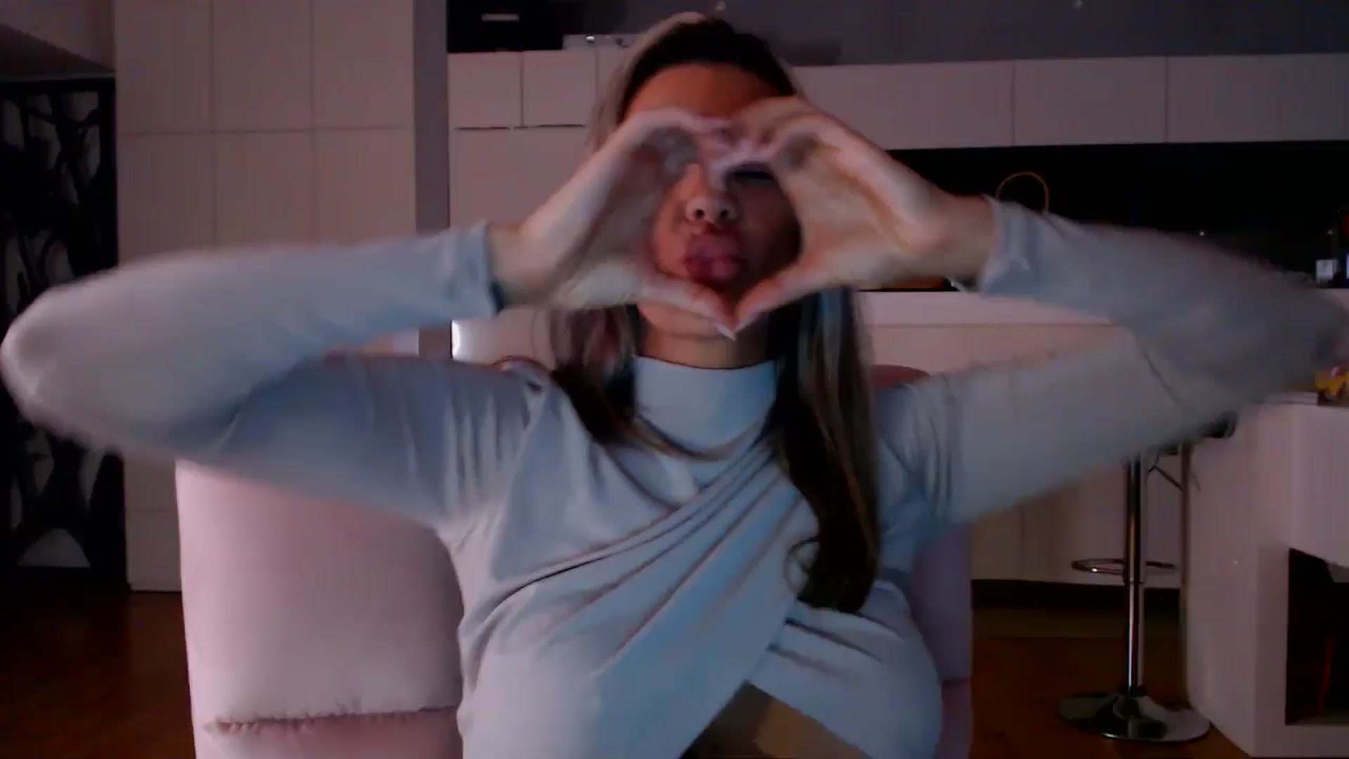 Gallery image thumbnail from D_y_y's myfreecams stream on, 12/20/2025, 06:15 image 15 of 20