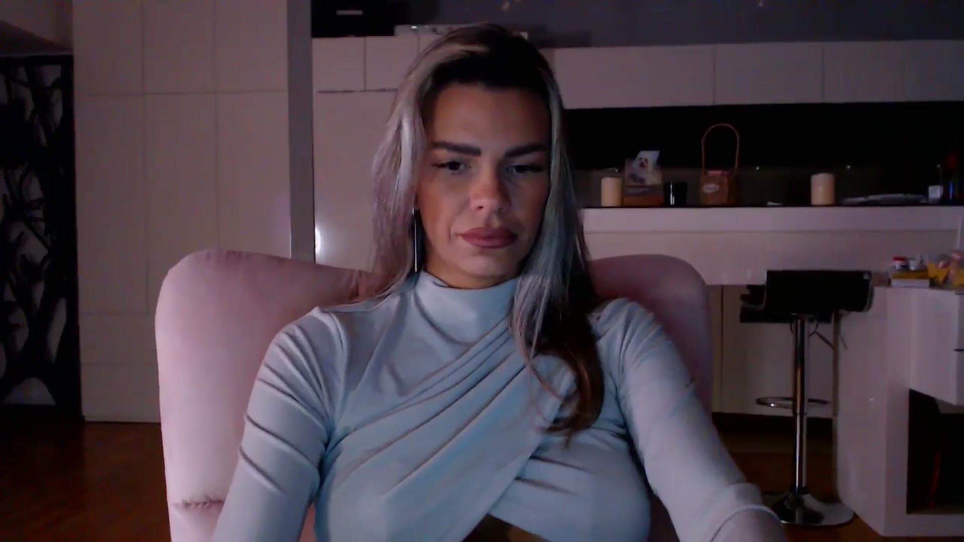 Gallery image thumbnail from D_y_y's myfreecams stream on, 12/20/2025, 06:15 image 10 of 20