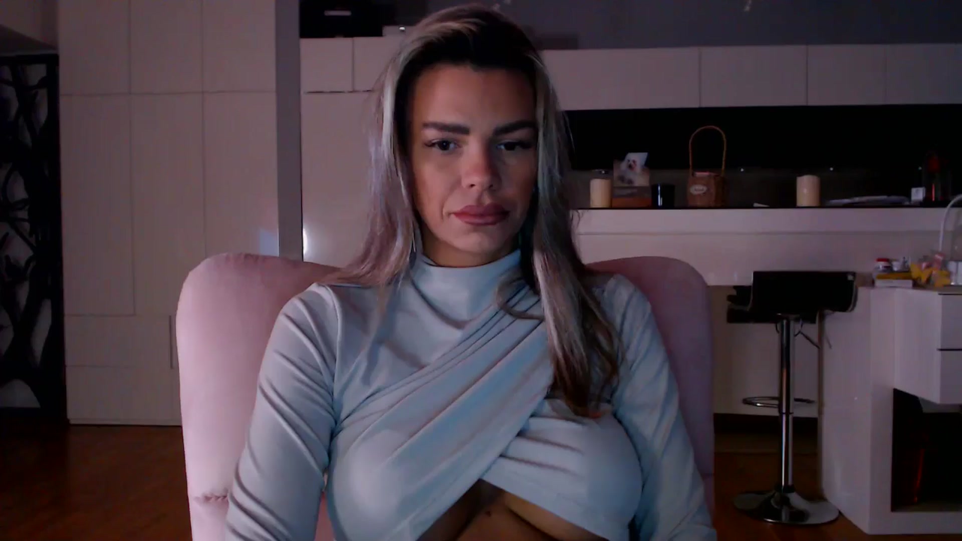 Gallery image thumbnail from D_y_y's myfreecams stream on, 12/20/2025, 06:15 image 1 of 20
