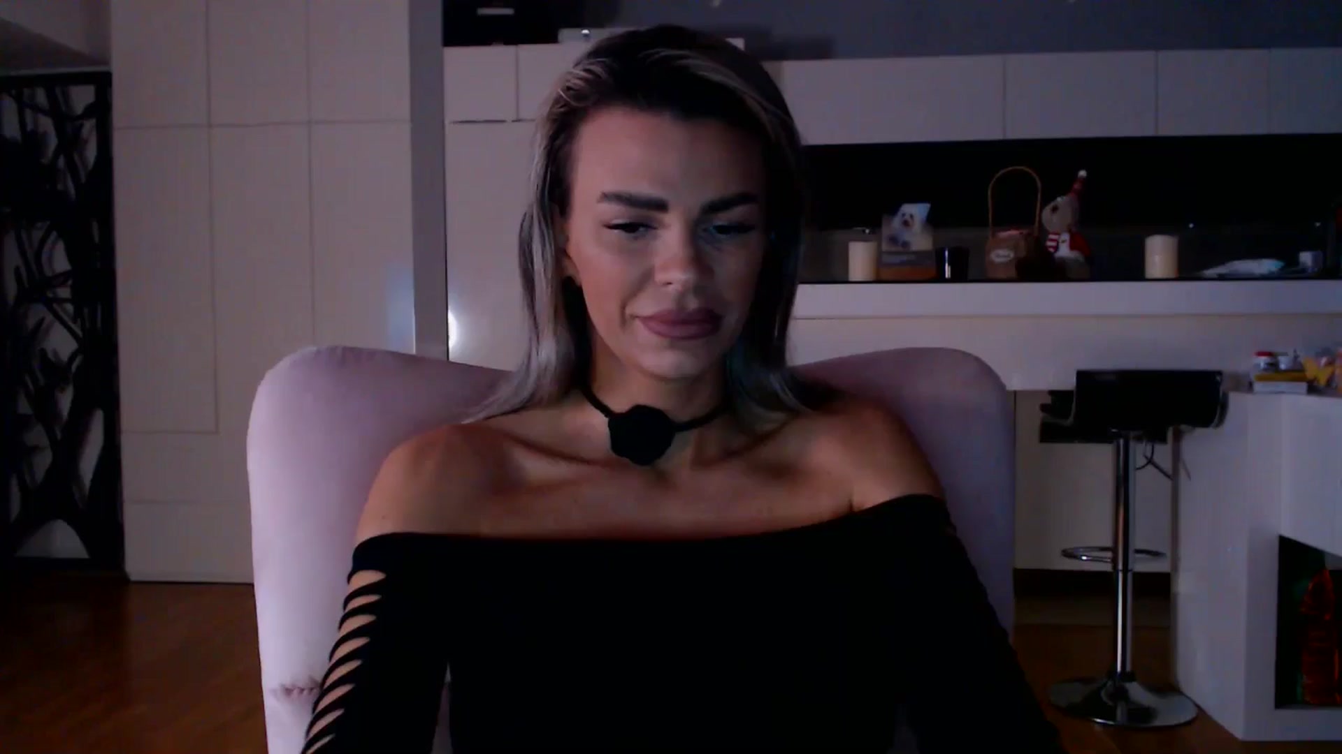 Gallery image thumbnail from D_y_y's myfreecams stream on, 12/29/2025, 06:45 image 6 of 20