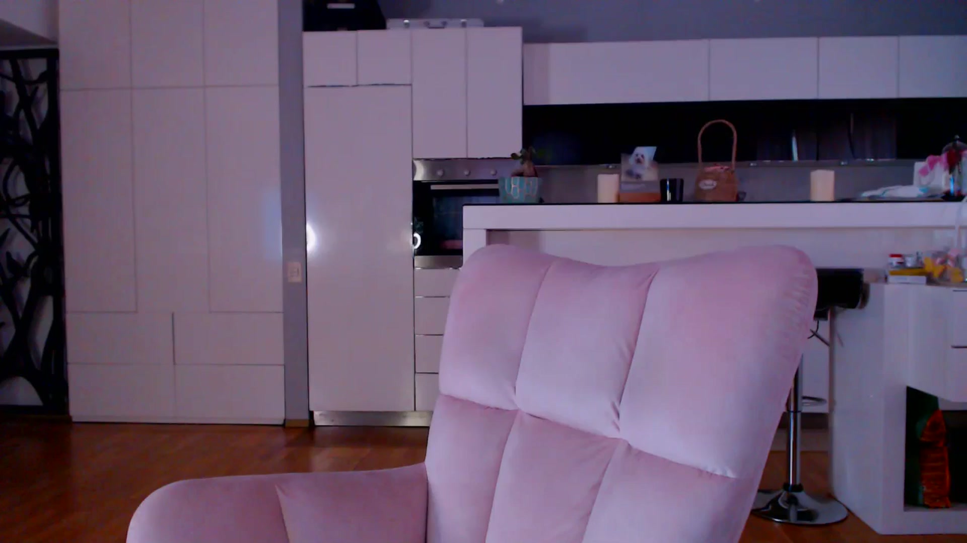 Gallery image thumbnail from D_y_y's myfreecams stream on, 12/31/2025, 07:00 image 14 of 20