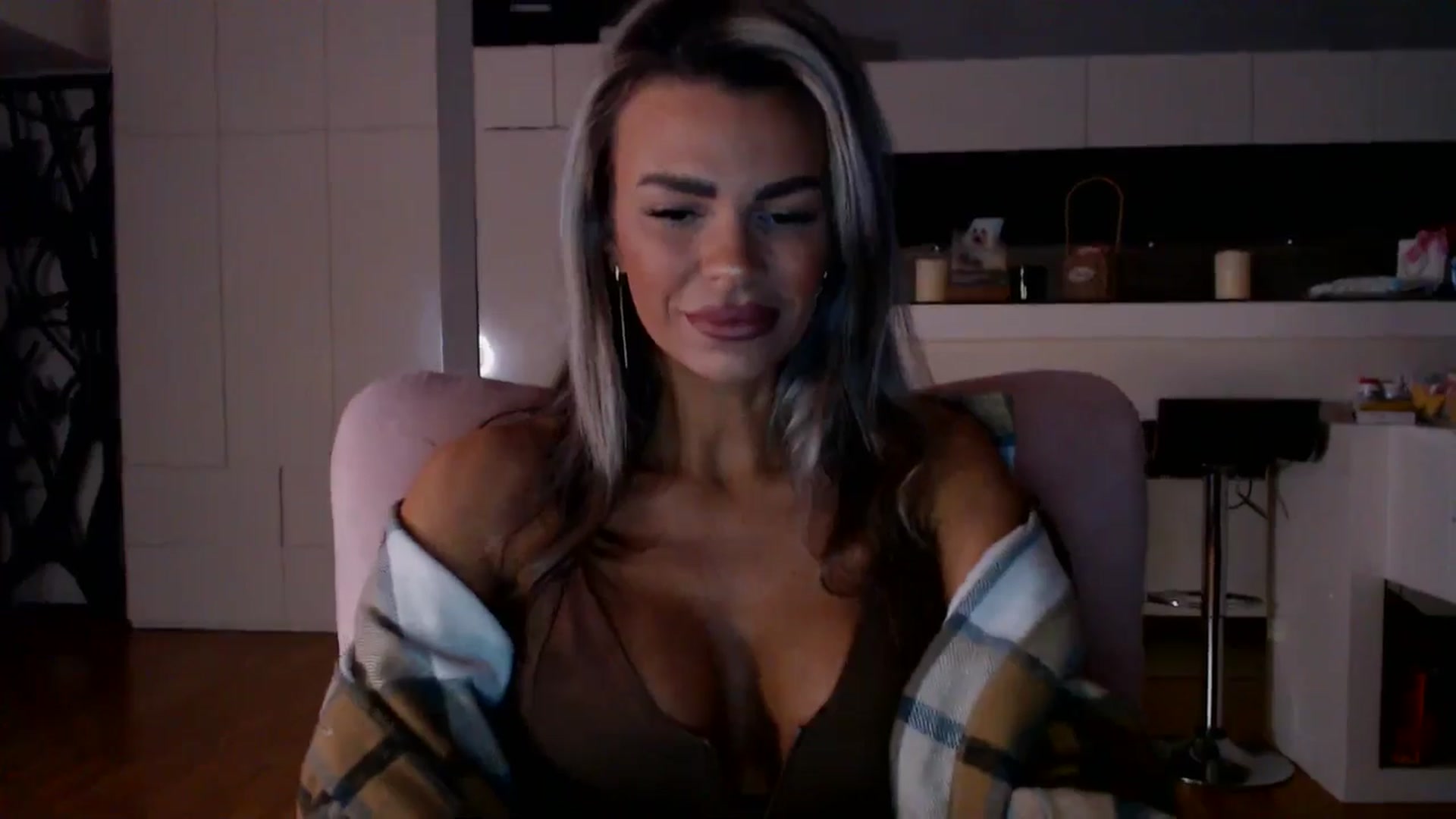 Gallery image thumbnail from D_y_y's myfreecams stream on, 01/02/2026, 06:11 image 7 of 20