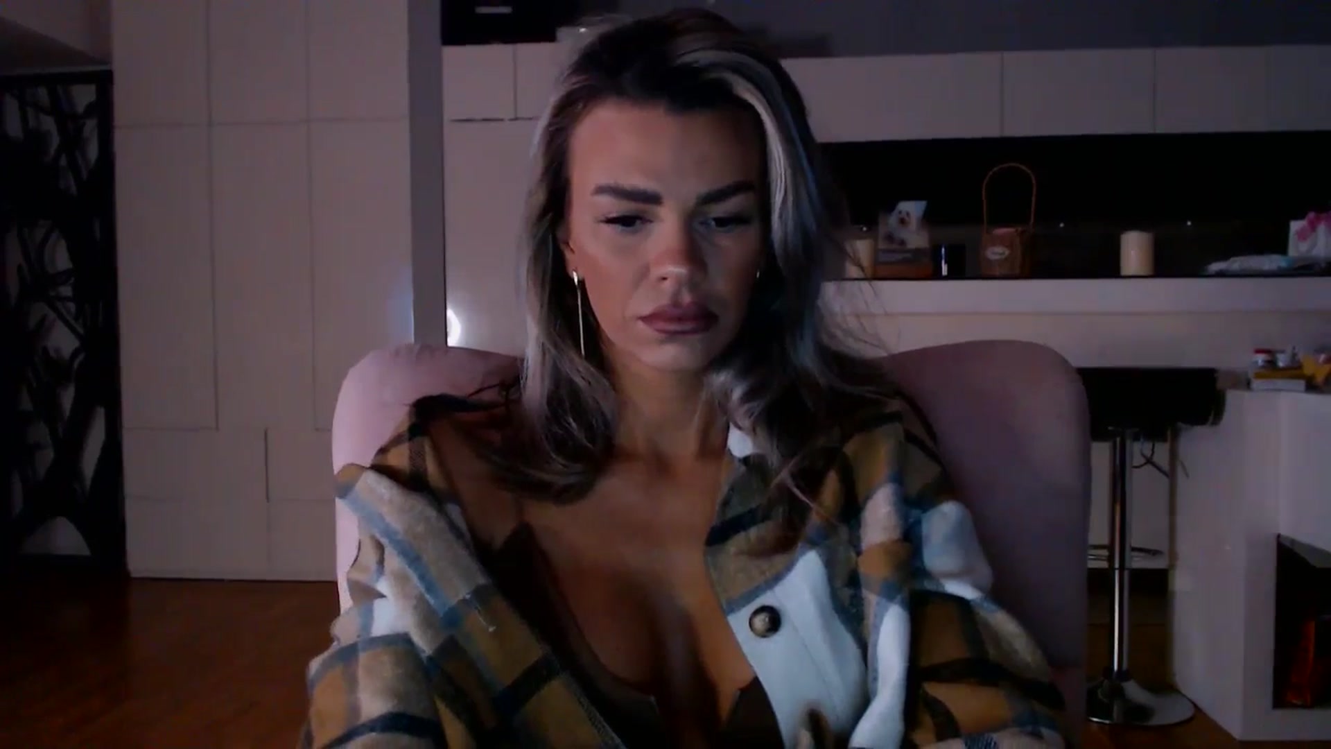 Gallery image thumbnail from D_y_y's myfreecams stream on, 01/02/2026, 06:11 image 5 of 20