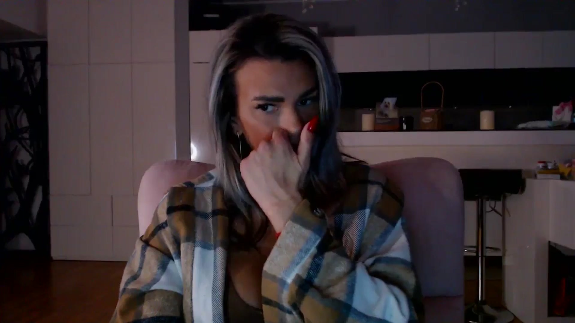 Gallery image thumbnail from D_y_y's myfreecams stream on, 01/02/2026, 06:11 image 17 of 20