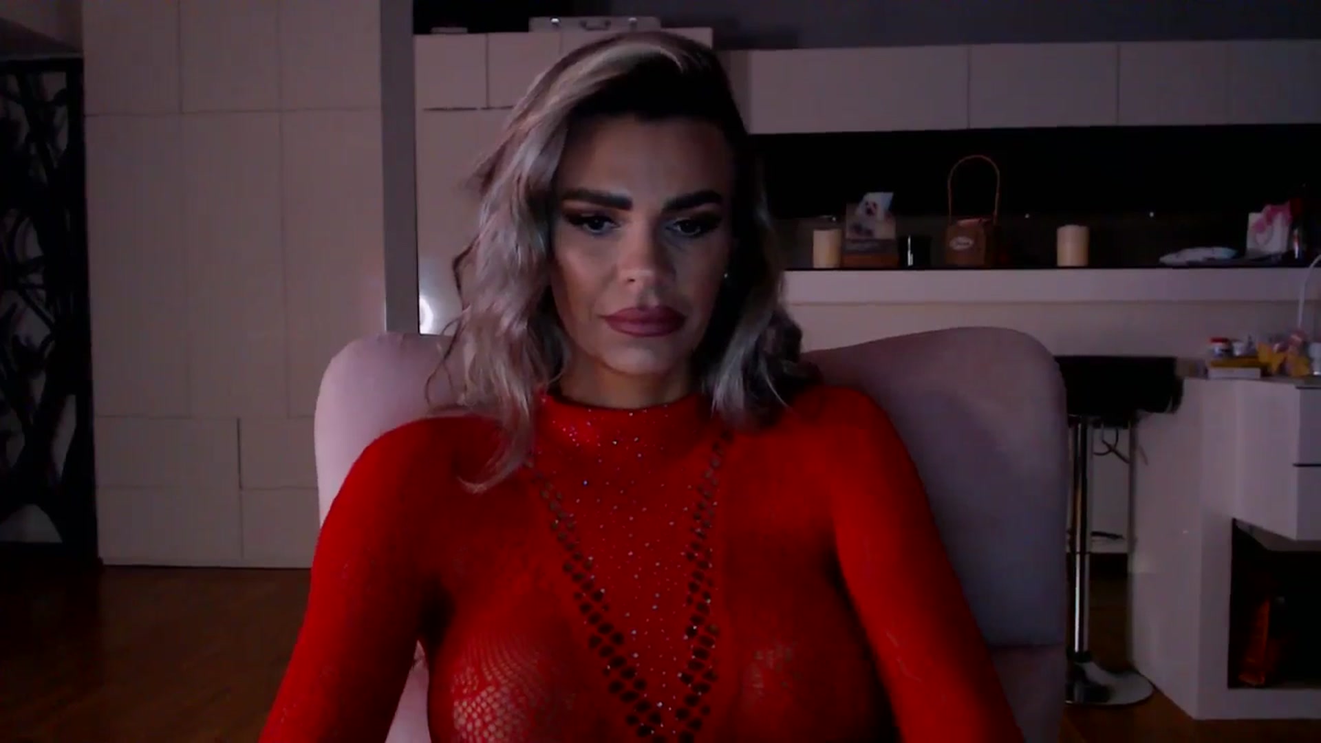 Gallery image thumbnail from D_y_y's myfreecams stream on, 01/06/2026, 05:54 image 6 of 20