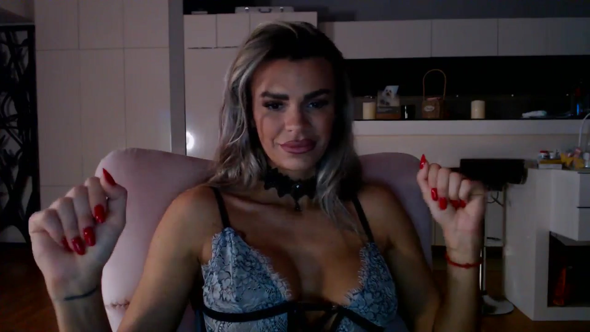 Gallery image thumbnail from D_y_y's myfreecams stream on, 01/07/2026, 05:50 image 17 of 20