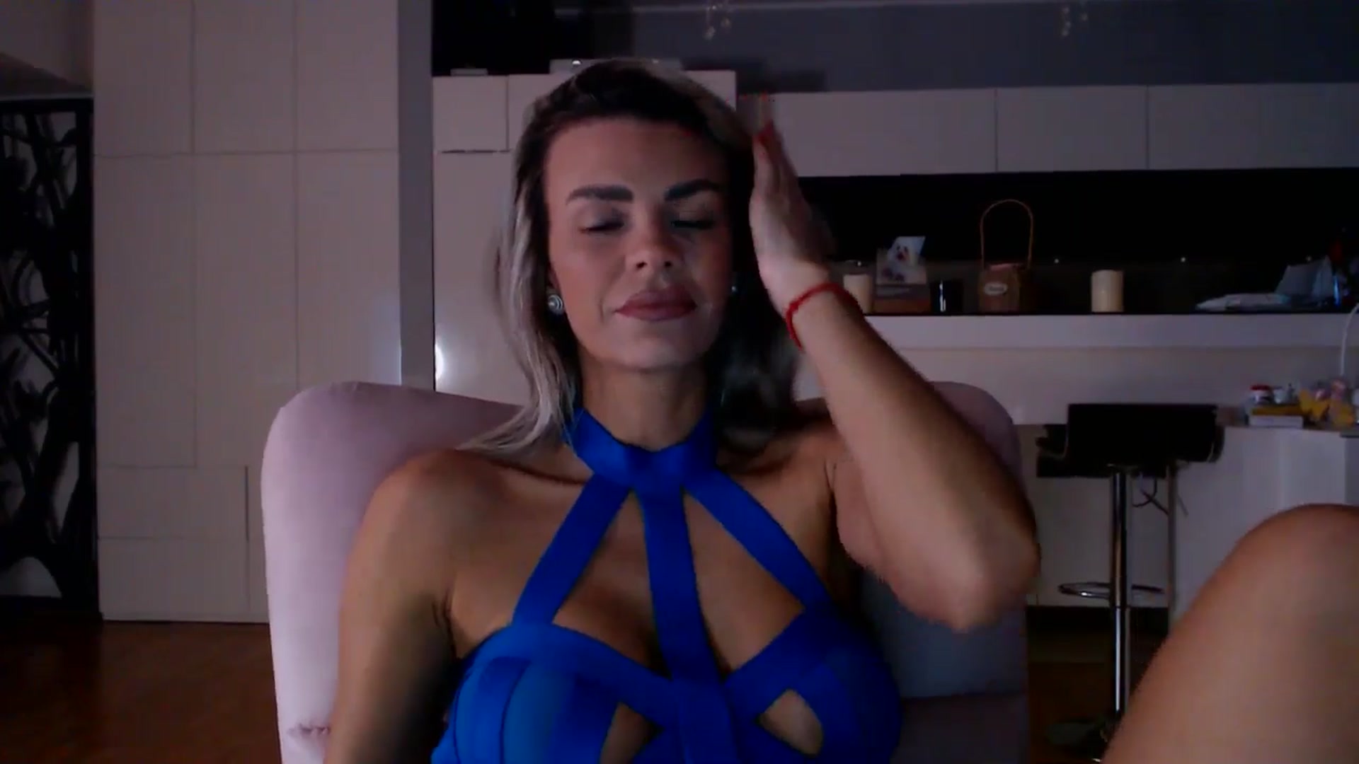 Gallery image thumbnail from D_y_y's myfreecams stream on, 01/08/2026, 06:18 image 5 of 20