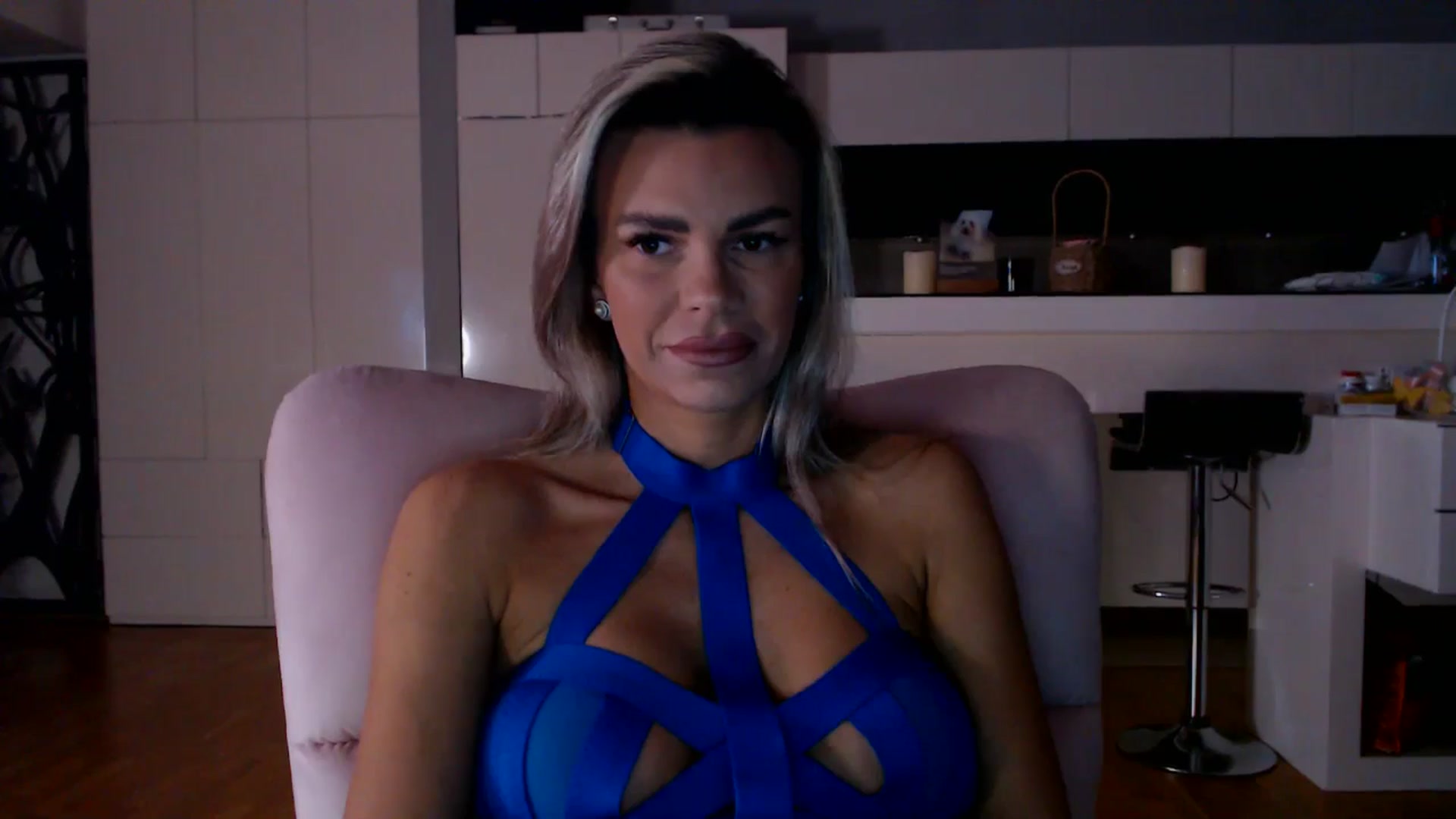 Gallery image thumbnail from D_y_y's myfreecams stream on, 01/08/2026, 06:18 image 3 of 20