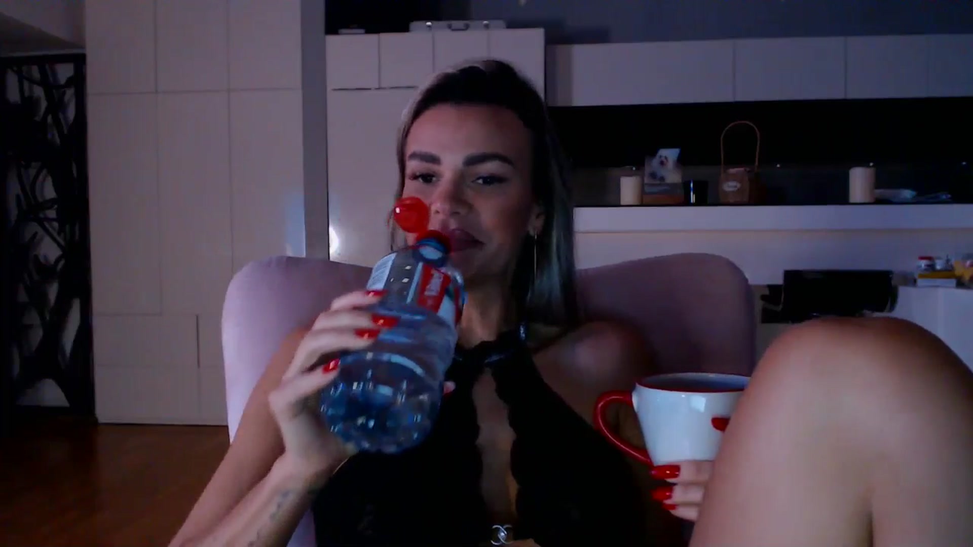 Gallery image thumbnail from D_y_y's myfreecams stream on, 01/09/2026, 06:12 image 7 of 20