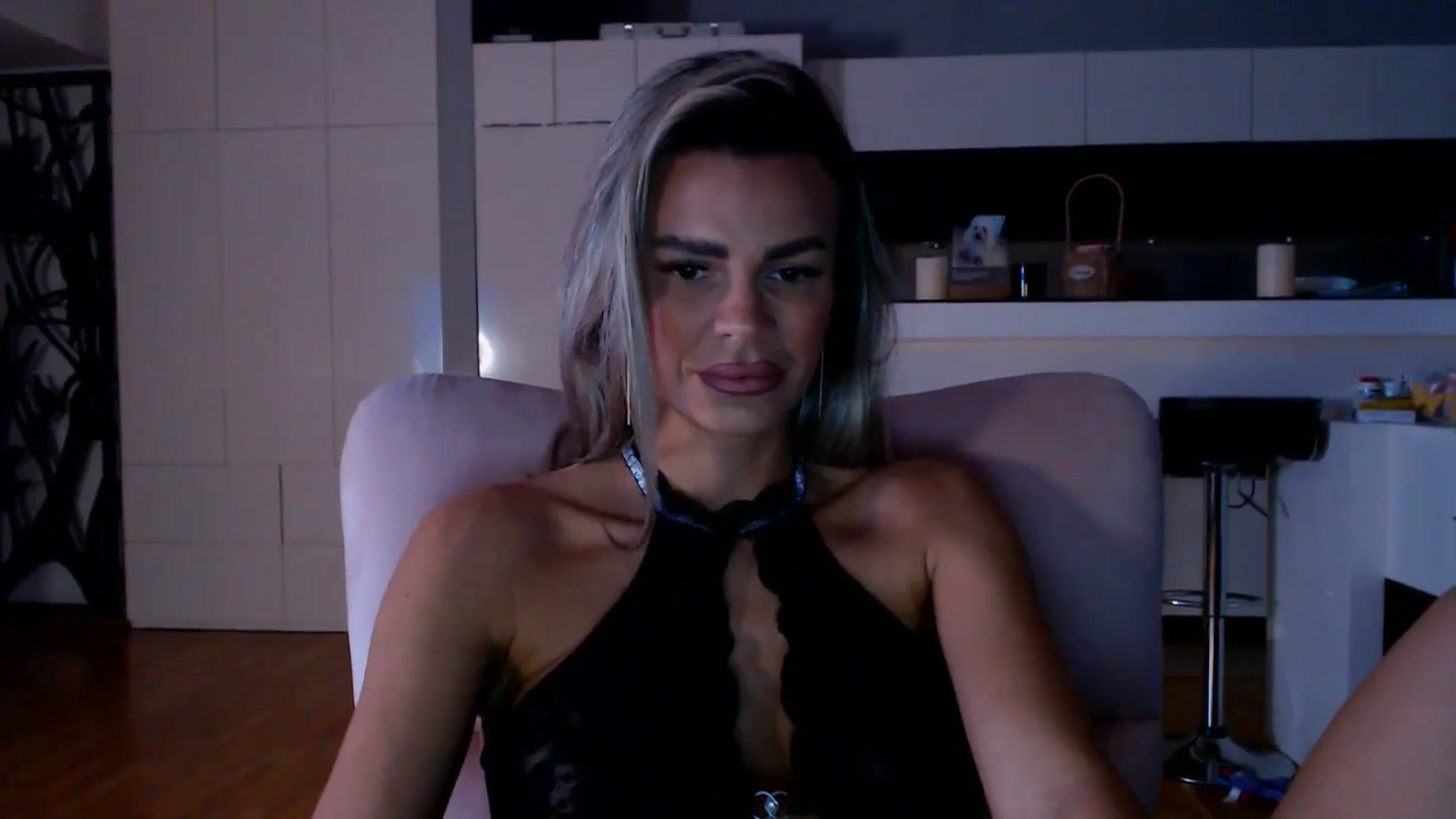 Gallery image thumbnail from D_y_y's myfreecams stream on, 01/09/2026, 06:12 image 5 of 20