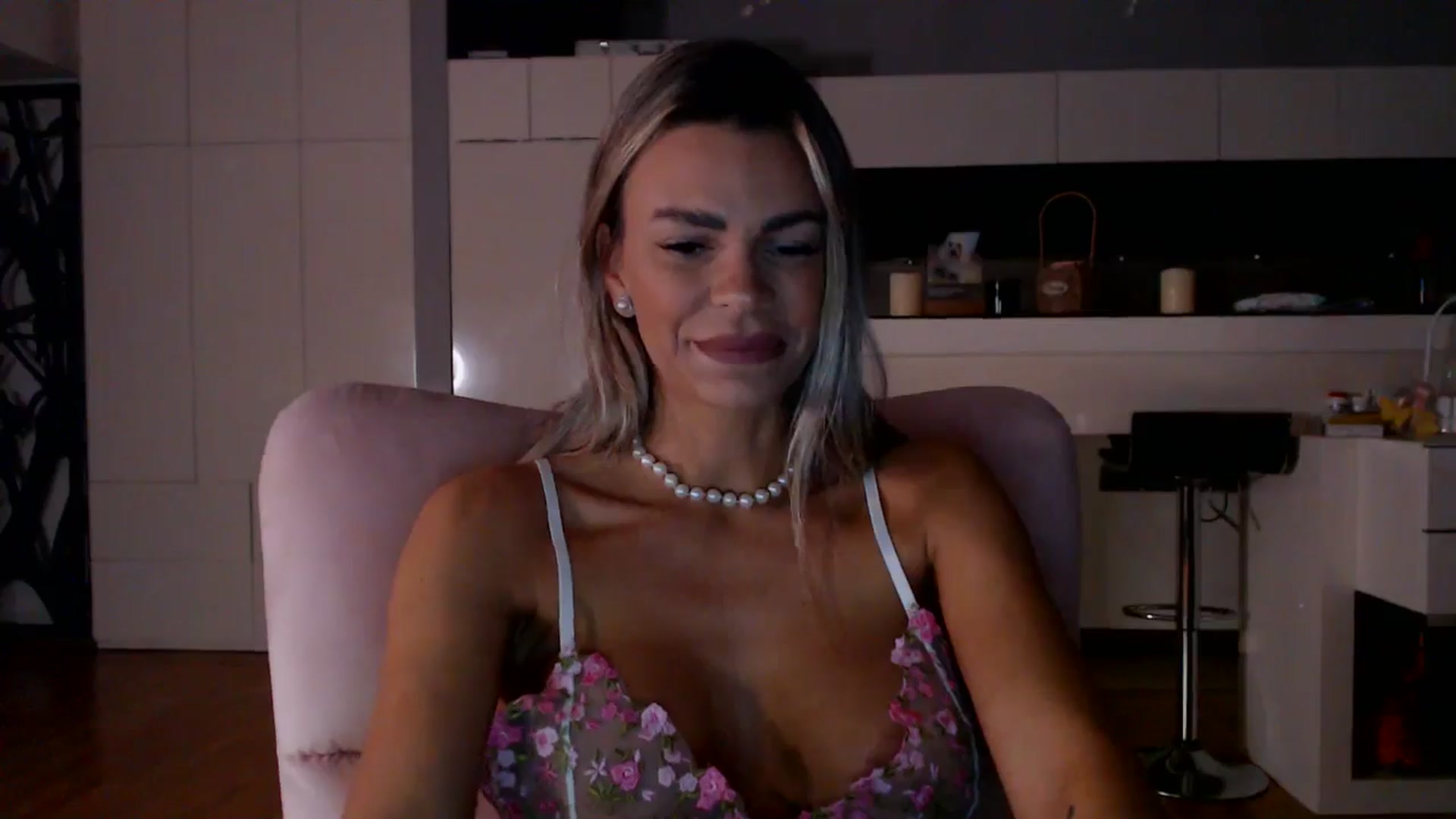 Gallery image thumbnail from D_y_y's myfreecams stream on, 01/11/2026, 06:28 image 9 of 20