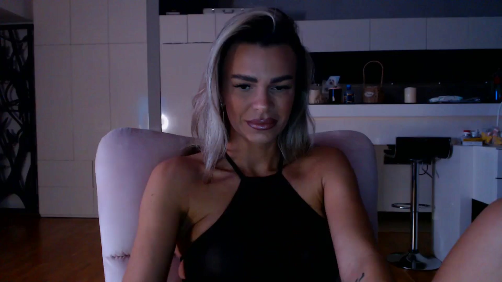 Gallery image thumbnail from D_y_y's myfreecams stream on, 01/13/2026, 06:25 image 3 of 20