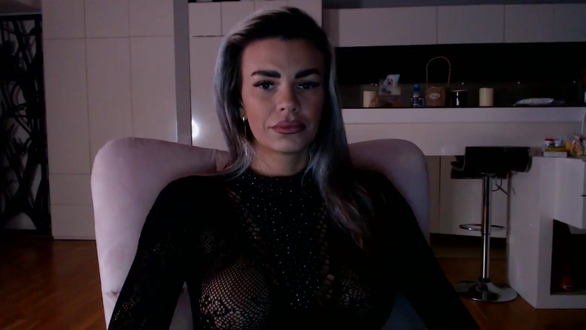 Gallery image thumbnail from D_y_y's myfreecams stream on, 01/17/2026, 06:06 image 9 of 20