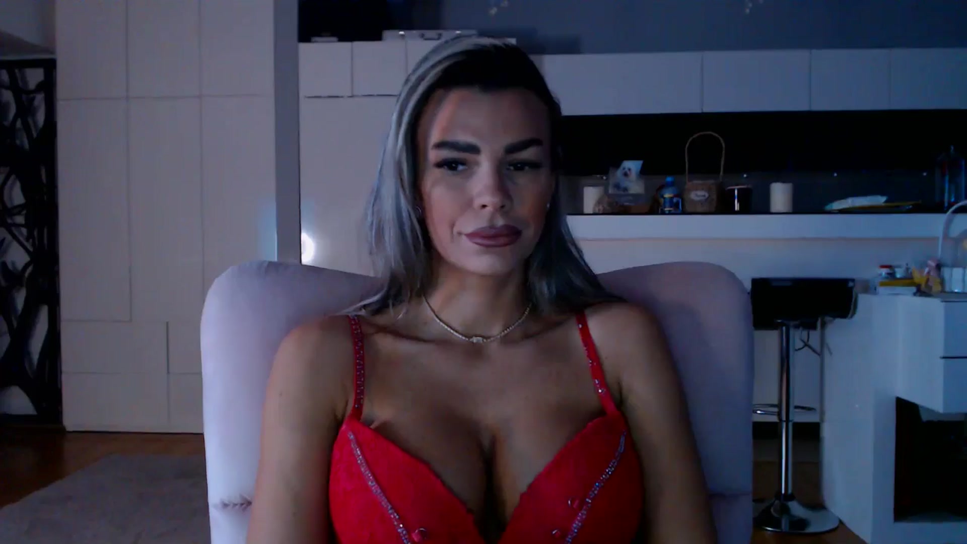Gallery image thumbnail from D_y_y's myfreecams stream on, 01/21/2026, 06:19 image 13 of 20