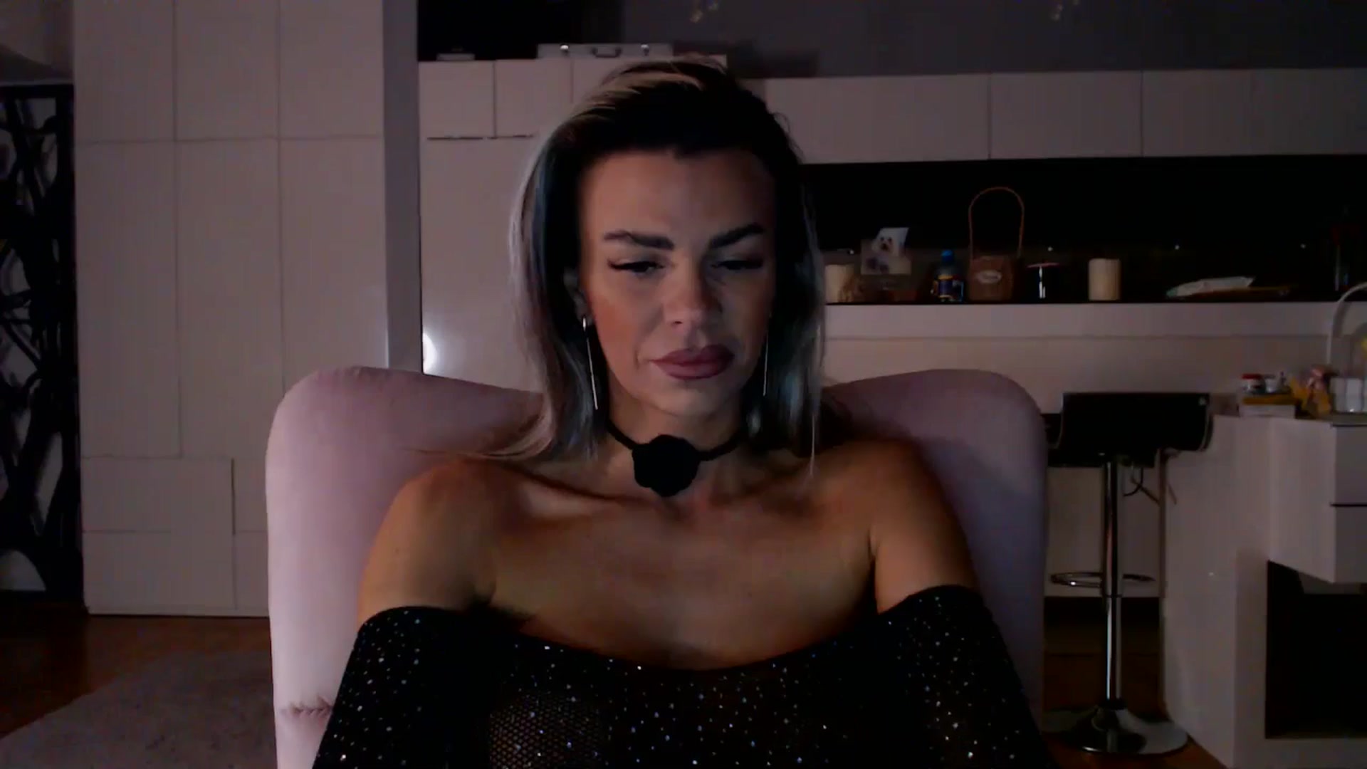 Gallery image thumbnail from D_y_y's myfreecams stream on, 01/22/2026, 05:23 image 16 of 20