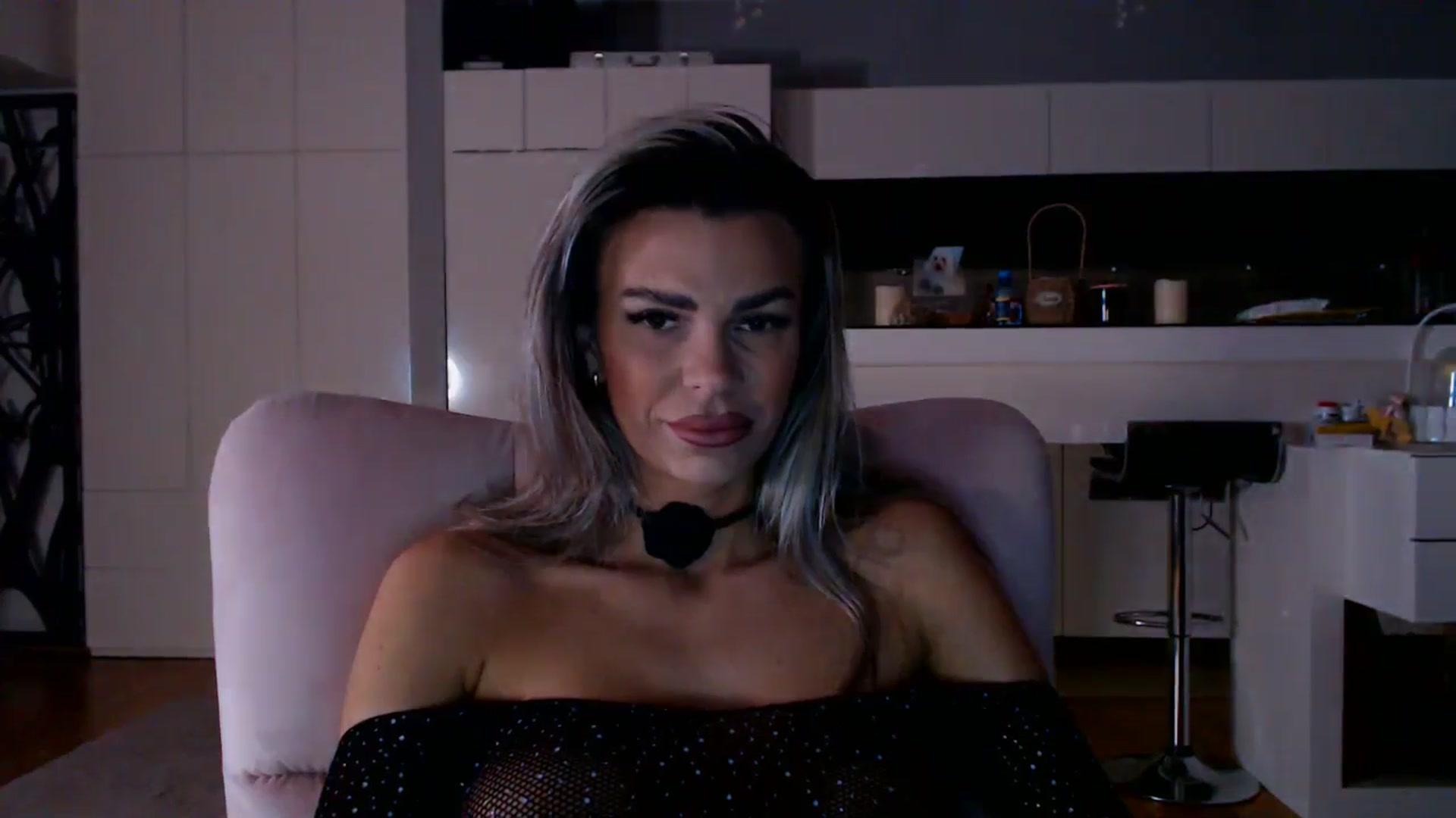Gallery image thumbnail from D_y_y's myfreecams stream on, 01/22/2026, 05:23 image 19 of 20