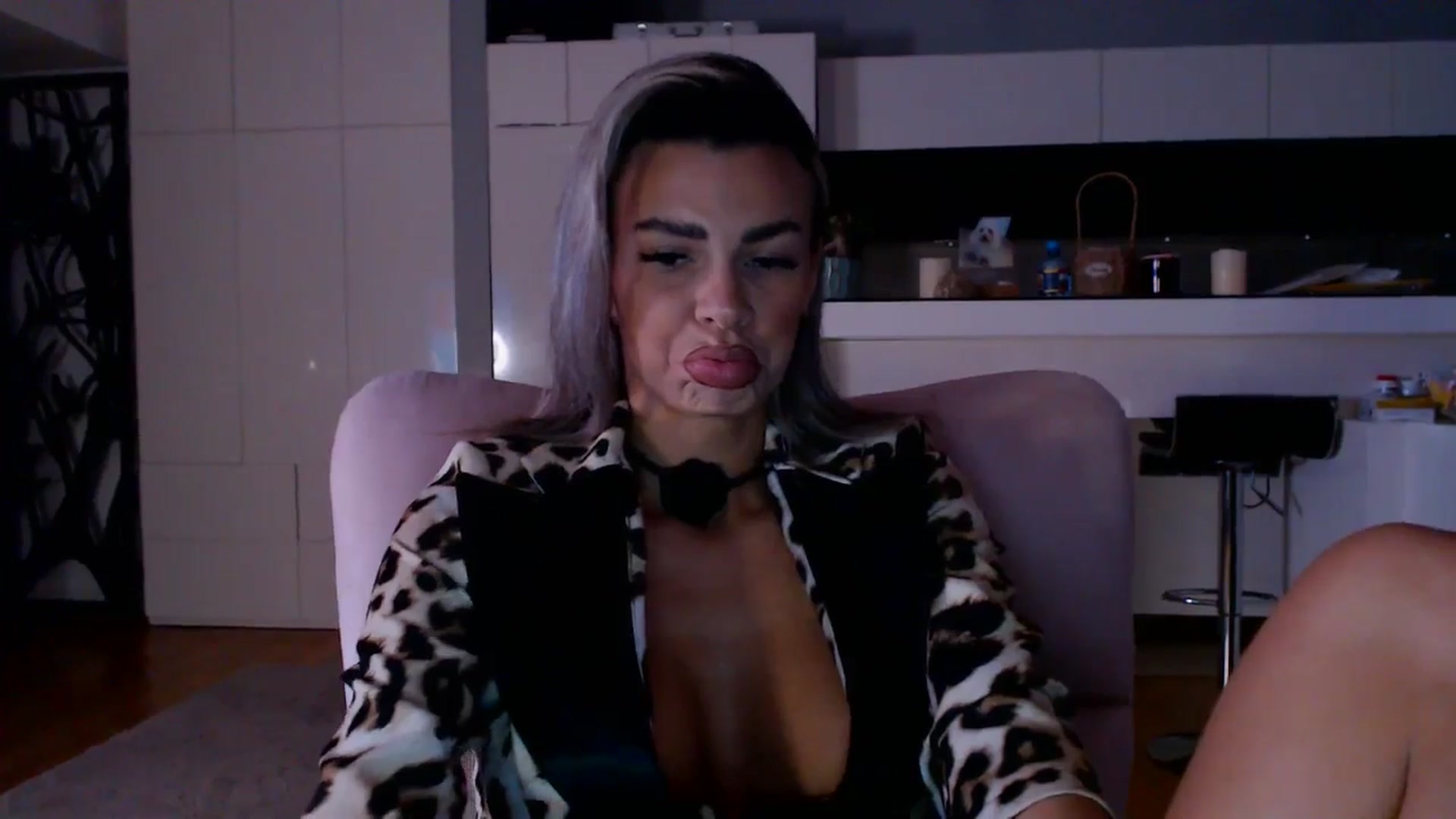 Gallery image thumbnail from D_y_y's myfreecams stream on, 01/27/2026, 06:14 image 15 of 20