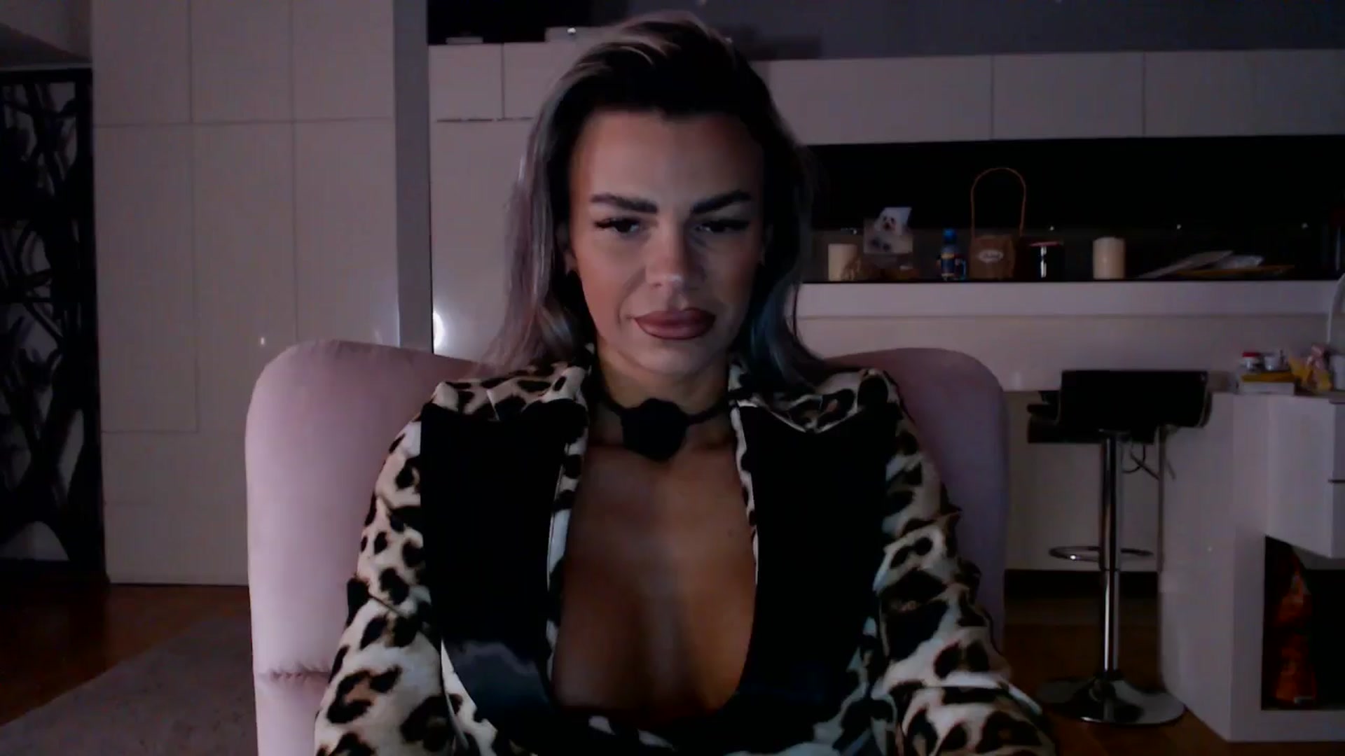 Gallery image thumbnail from D_y_y's myfreecams stream on, 01/27/2026, 06:14 image 10 of 20