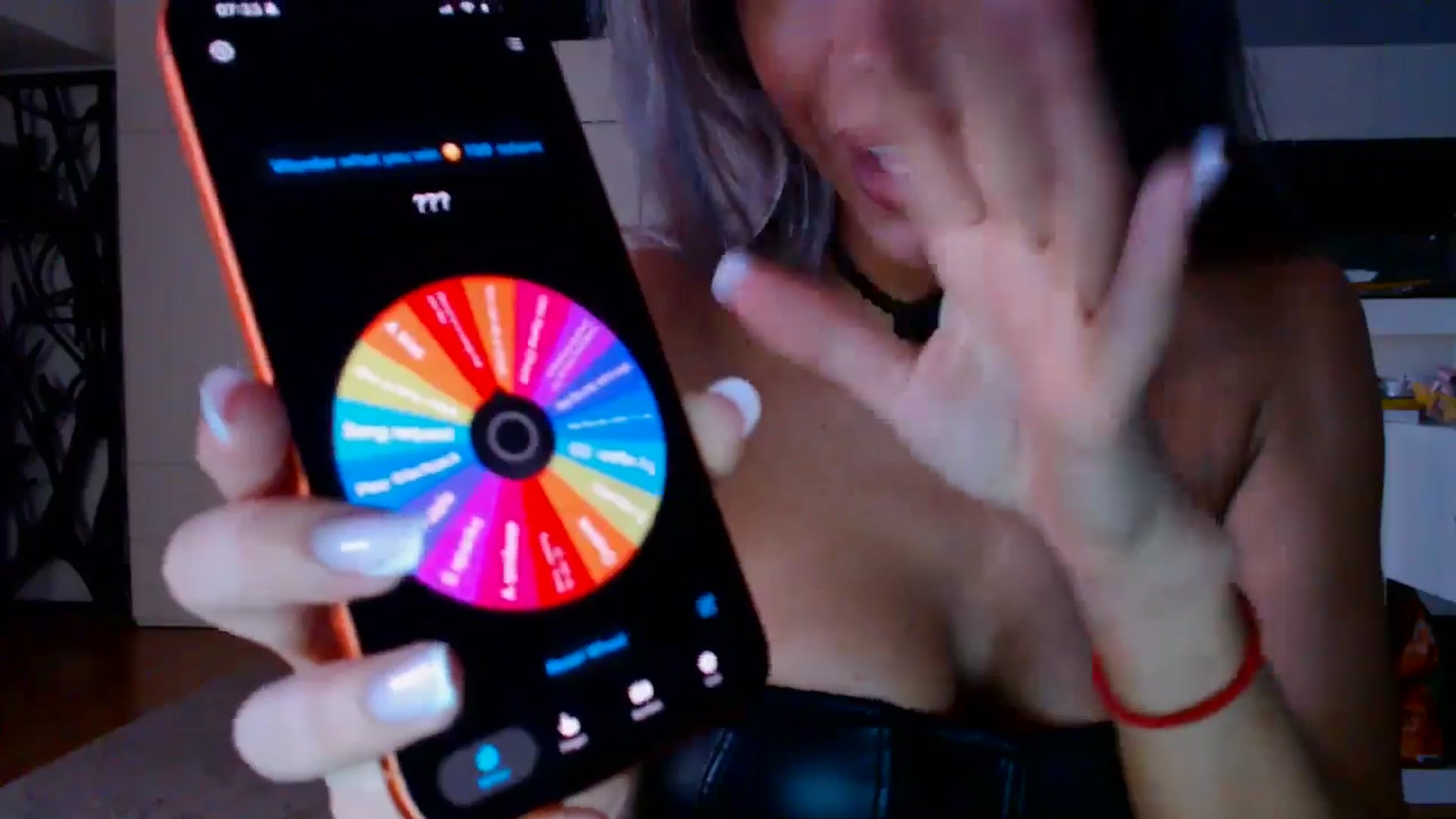 Gallery image thumbnail from D_y_y's myfreecams stream on, 01/28/2026, 07:01 image 6 of 20