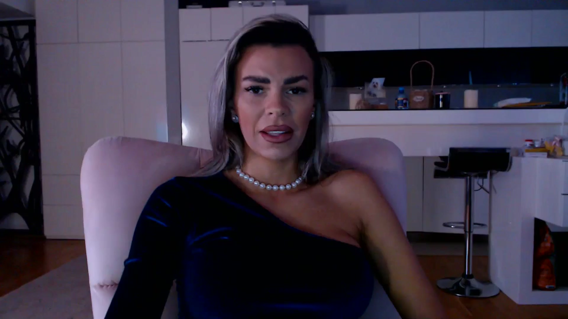 Gallery image thumbnail from D_y_y's myfreecams stream on, 01/29/2026, 06:11 image 16 of 20