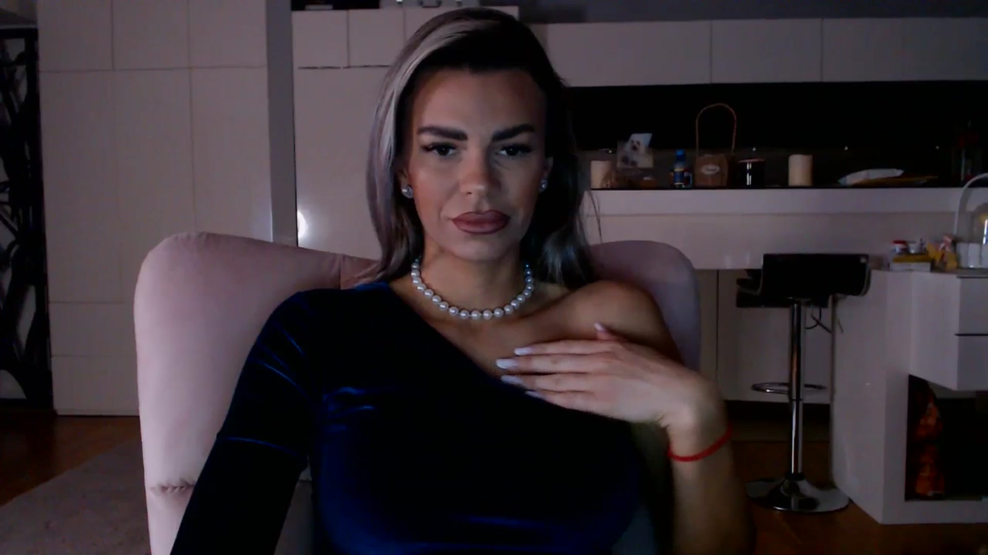 Gallery image thumbnail from D_y_y's myfreecams stream on, 01/29/2026, 06:11 image 5 of 20