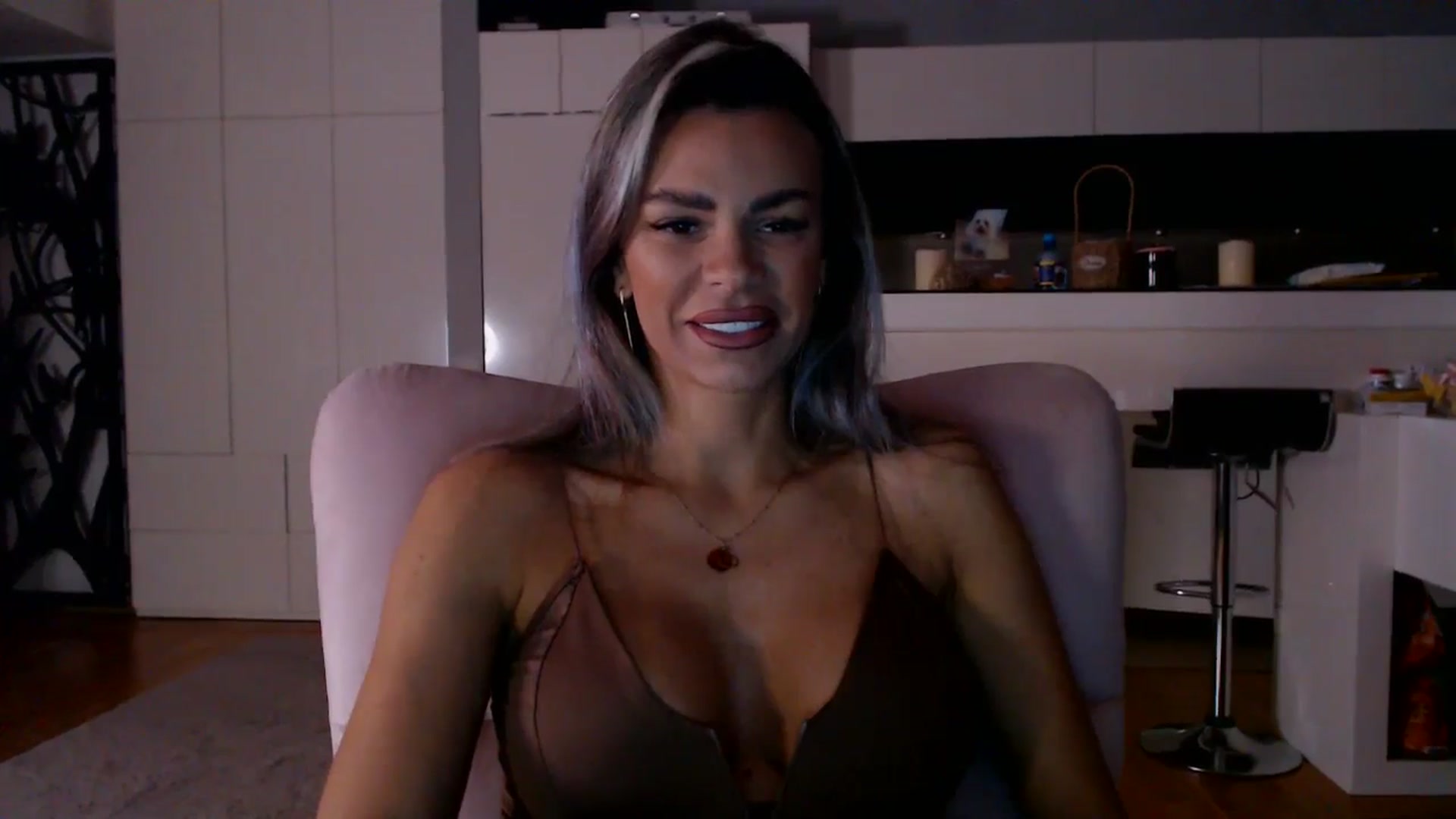 Gallery image thumbnail from D_y_y's myfreecams stream on, 01/30/2026, 06:00 image 9 of 20