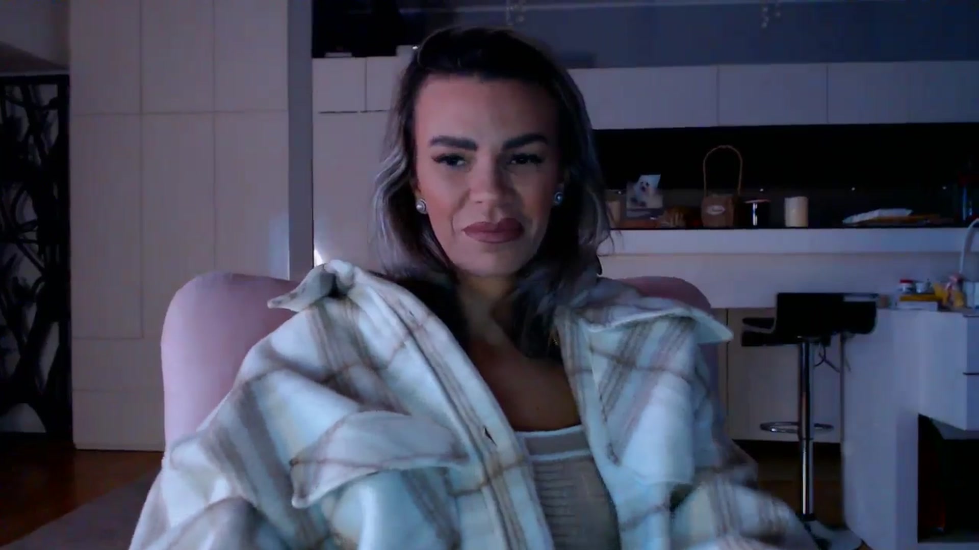 Gallery image thumbnail from D_y_y's myfreecams stream on, 01/31/2026, 06:57 image 5 of 20