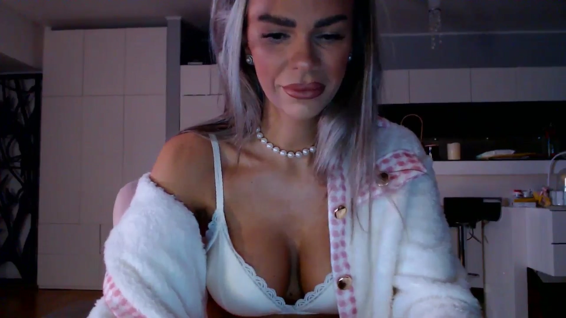 Gallery image thumbnail from D_y_y's myfreecams stream on, 02/01/2026, 07:42 image 4 of 20