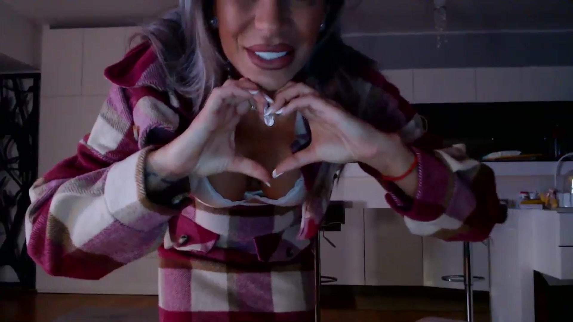 Gallery image thumbnail from D_y_y's myfreecams stream on, 02/02/2026, 05:13 image 14 of 20