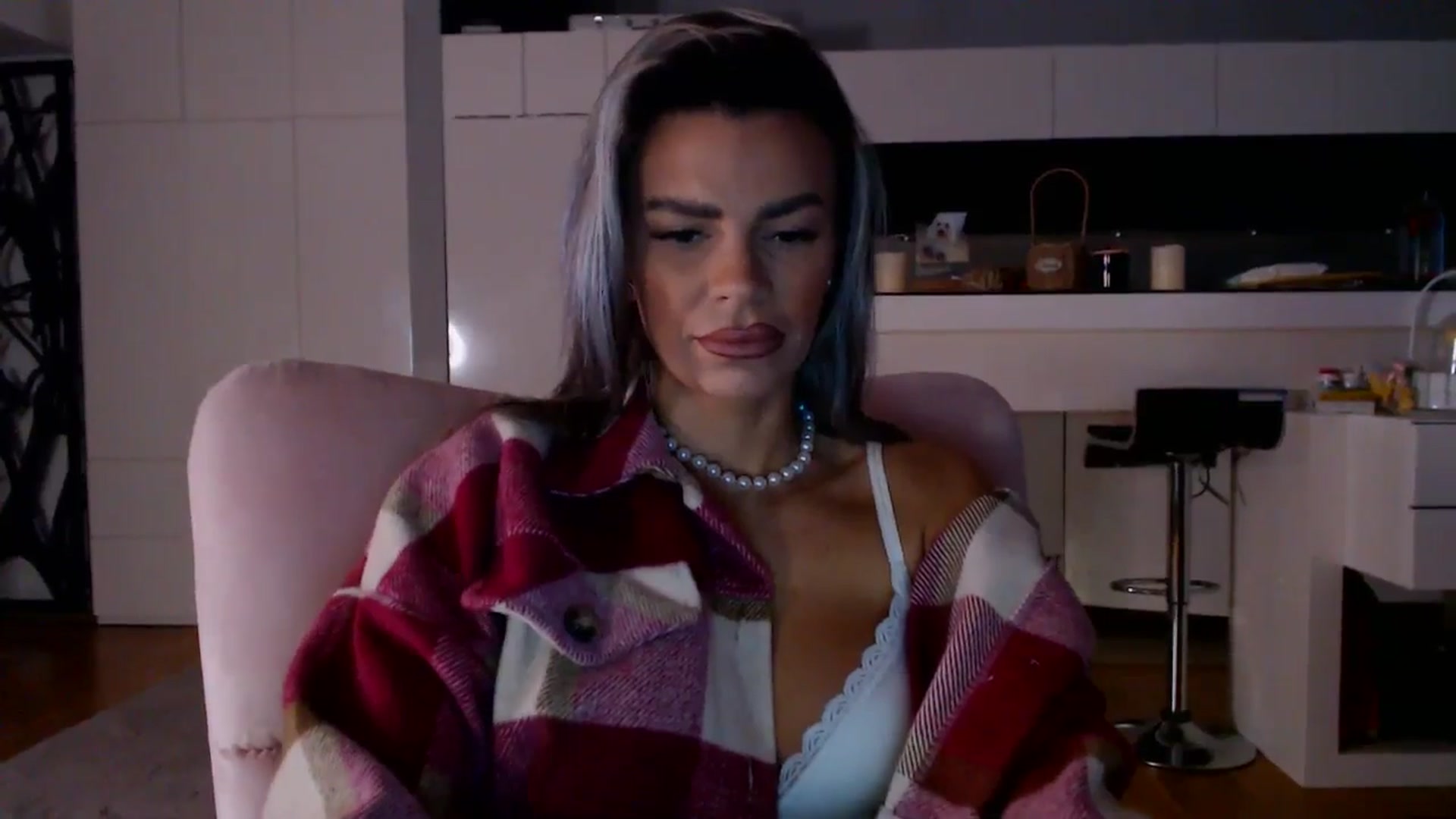 Gallery image thumbnail from D_y_y's myfreecams stream on, 02/02/2026, 06:00 image 10 of 20