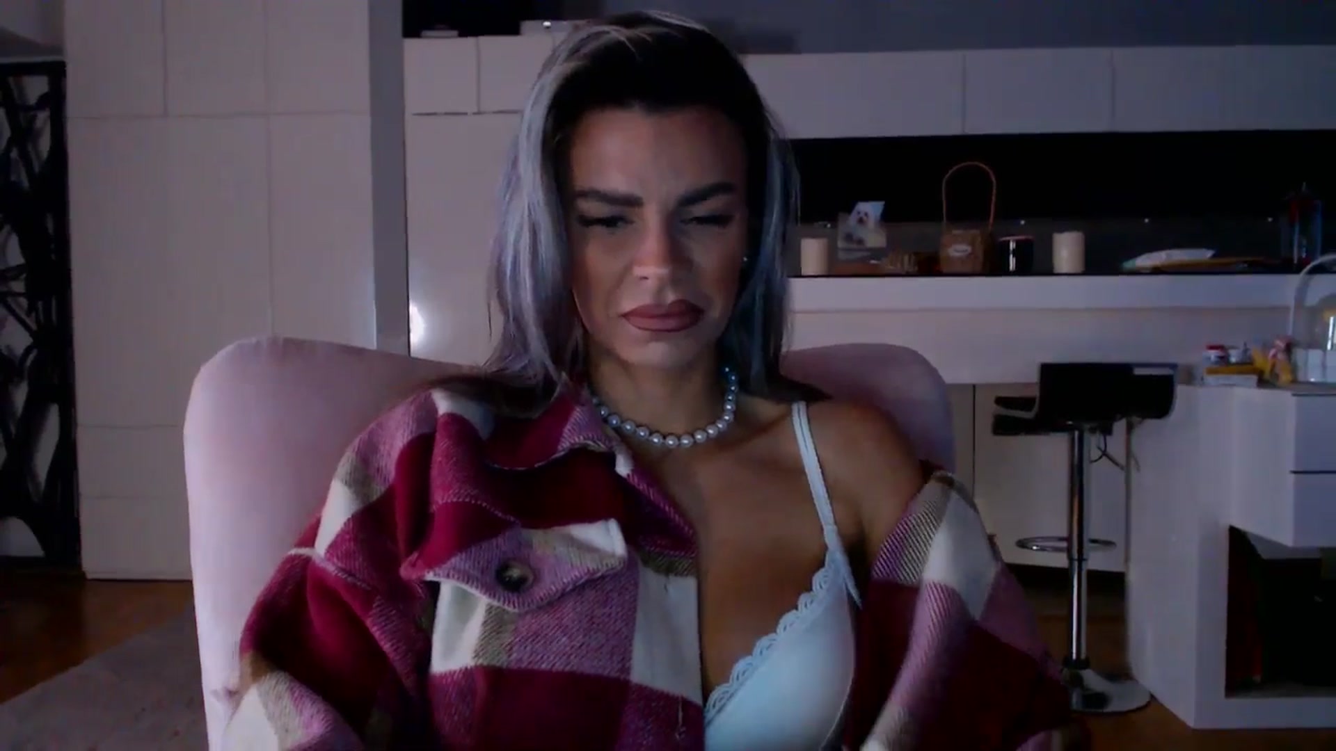 Gallery image thumbnail from D_y_y's myfreecams stream on, 02/02/2026, 06:00 image 9 of 20