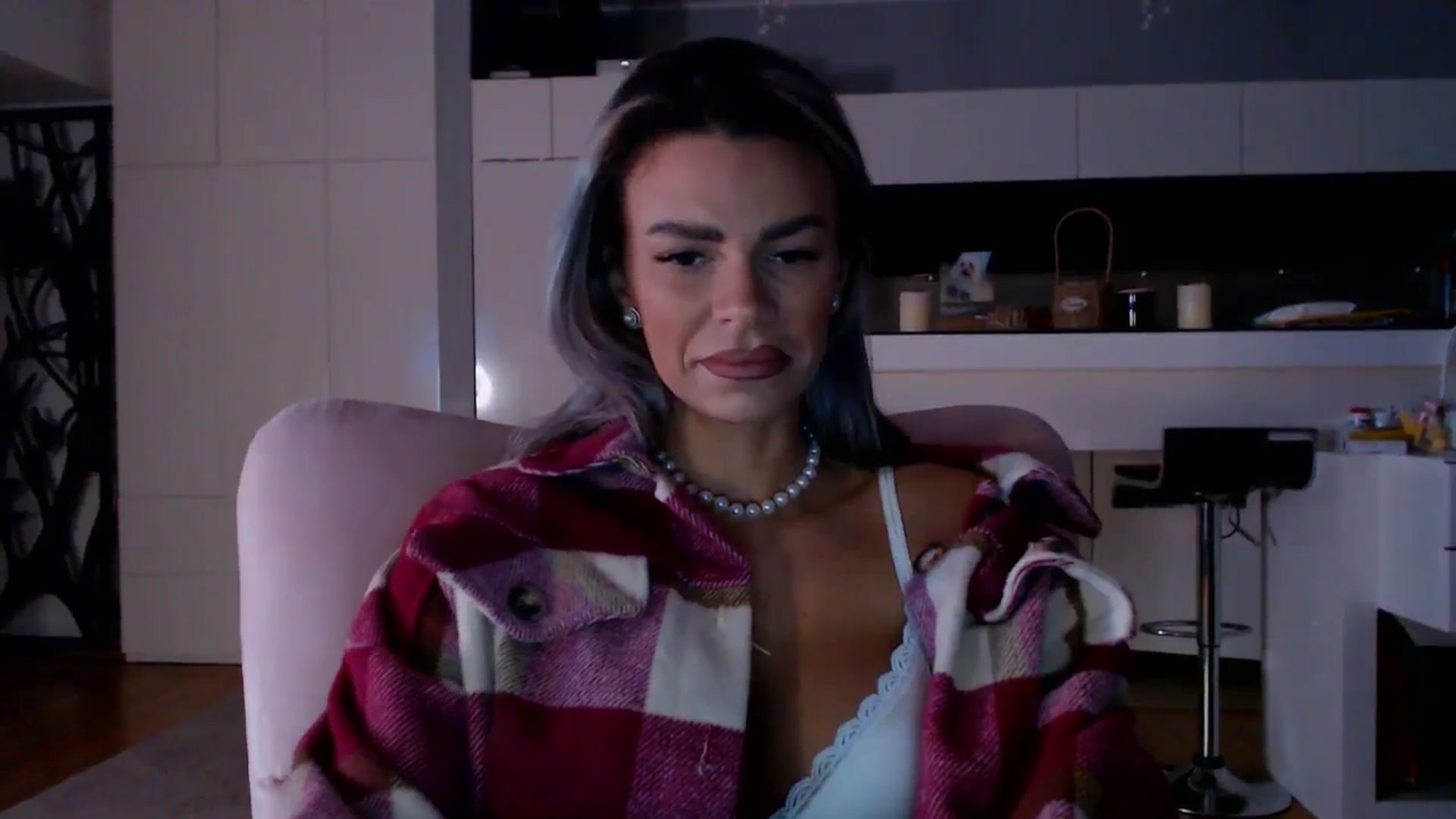 Gallery image thumbnail from D_y_y's myfreecams stream on, 02/02/2026, 06:00 image 4 of 20