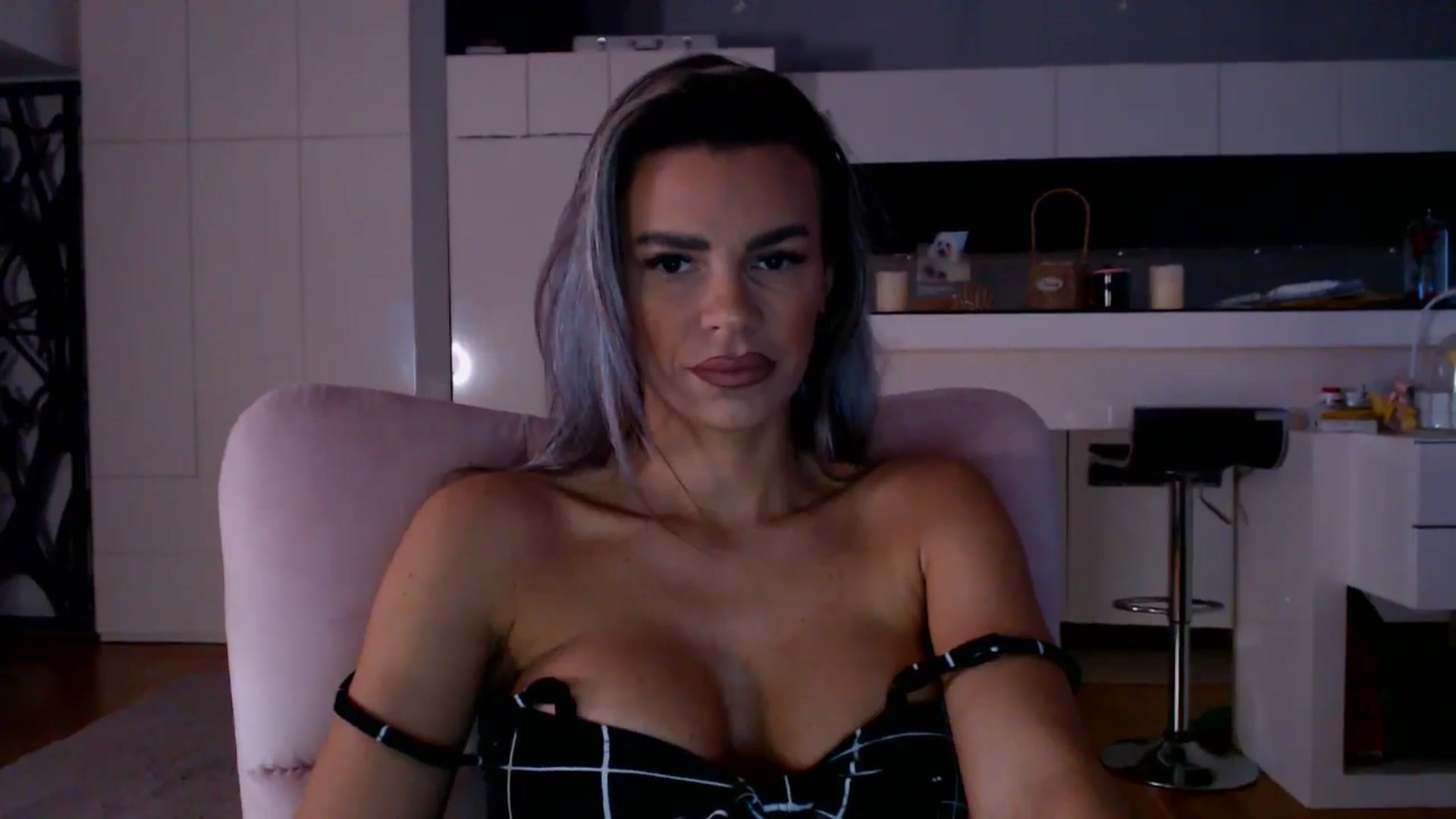Gallery image thumbnail from D_y_y's myfreecams stream on, 02/04/2026, 06:40 image 8 of 20