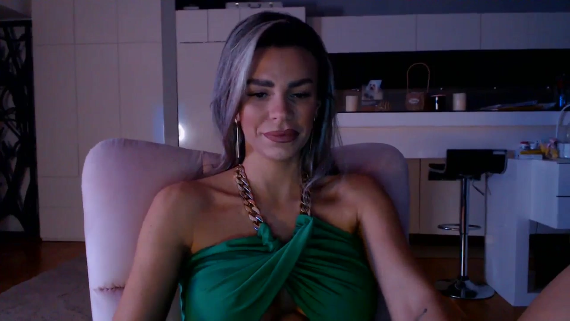 Gallery image thumbnail from D_y_y's myfreecams stream on, 02/06/2026, 05:58 image 14 of 20