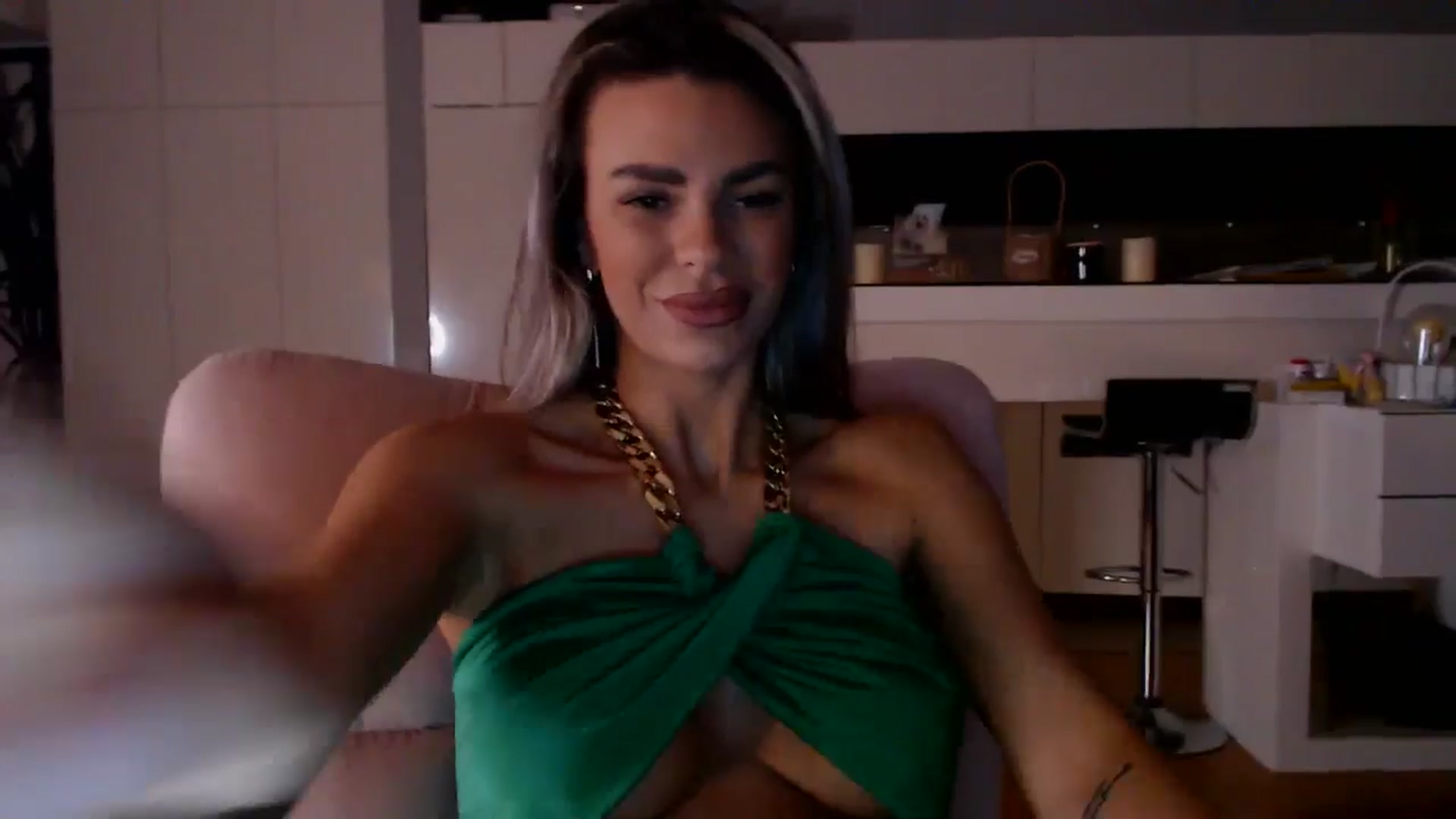 Gallery image thumbnail from D_y_y's myfreecams stream on, 02/06/2026, 05:58 image 10 of 20