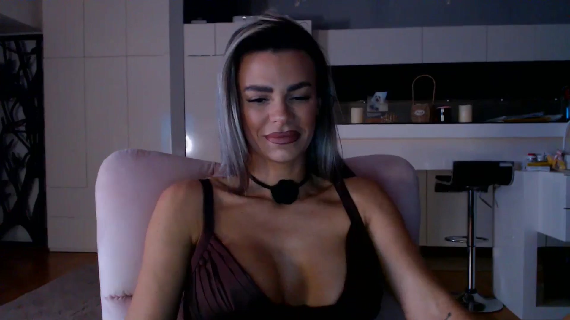 Gallery image thumbnail from D_y_y's myfreecams stream on, 02/07/2026, 05:42 image 4 of 20