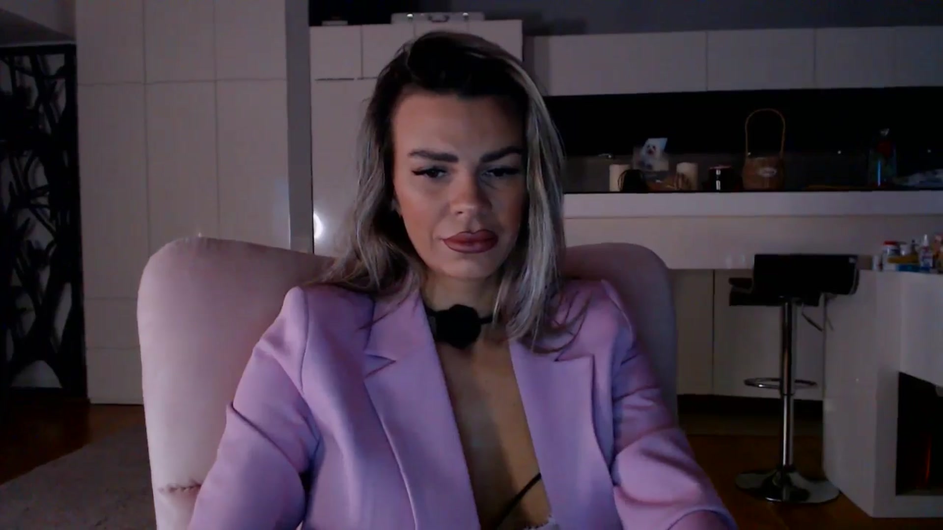 Gallery image thumbnail from D_y_y's myfreecams stream on, 02/14/2026, 06:02 image 12 of 20