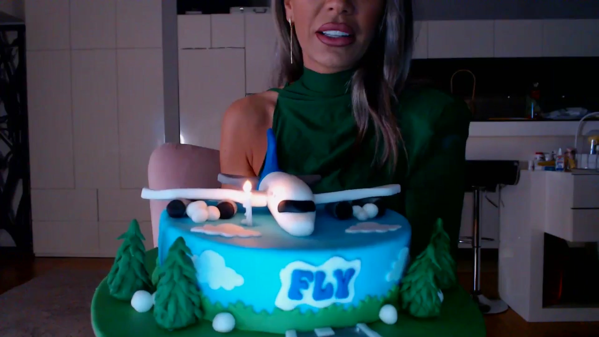 Gallery image thumbnail from D_y_y's myfreecams stream on, 02/17/2026, 05:47 image 8 of 20