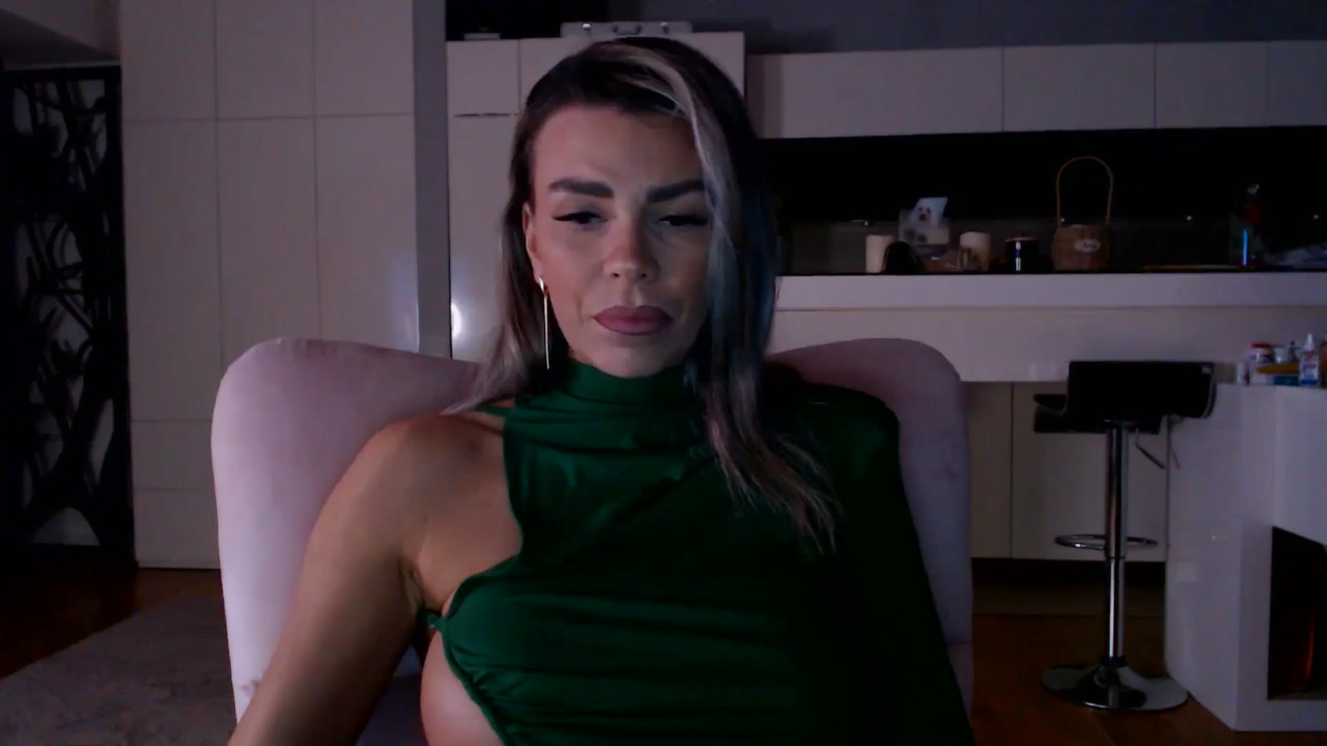 Gallery image thumbnail from D_y_y's myfreecams stream on, 02/17/2026, 05:47 image 3 of 20