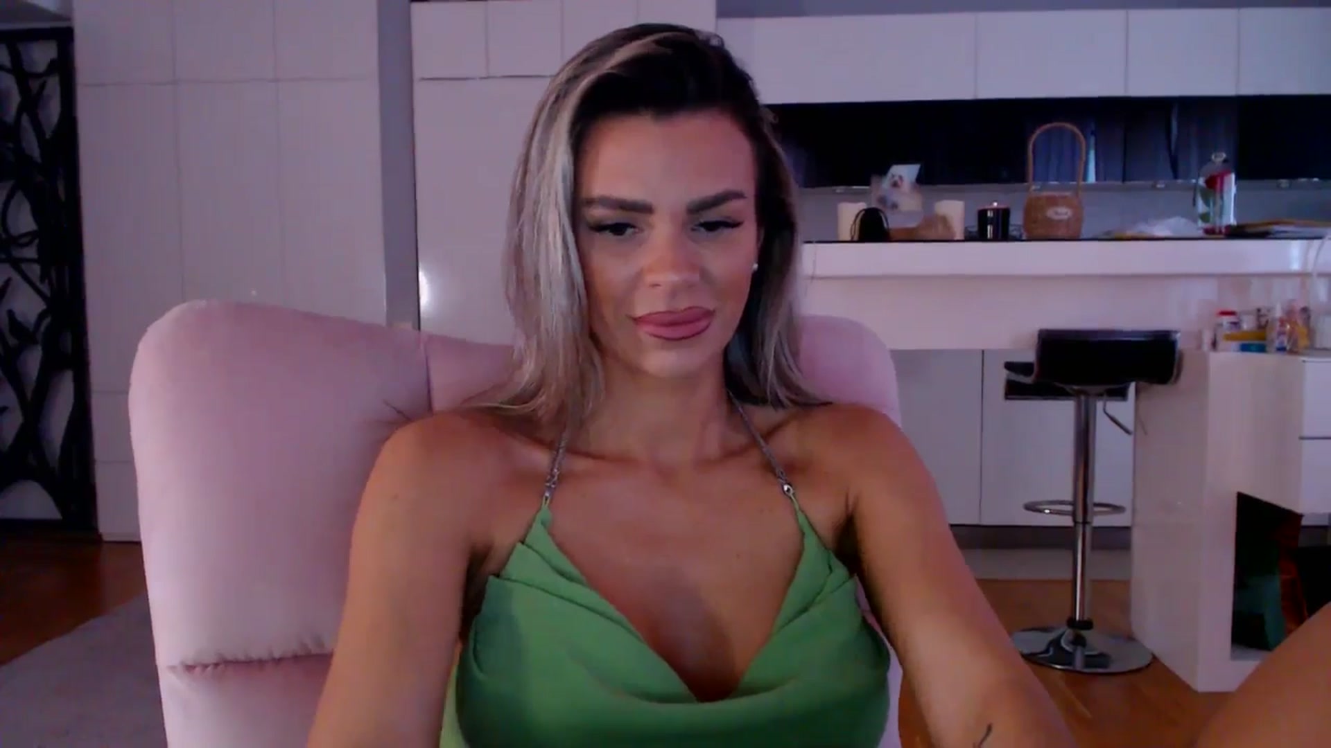 Gallery image thumbnail from D_y_y's myfreecams stream on, 02/22/2026, 06:05 image 9 of 20