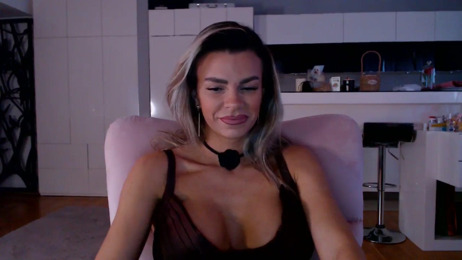 Gallery image thumbnail from D_y_y's myfreecams stream on, 02/27/2026, 06:40 image 4 of 20