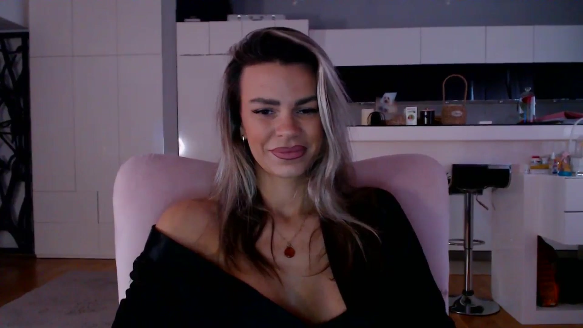 Gallery image thumbnail from D_y_y's myfreecams stream on, 03/01/2026, 06:04 image 19 of 20