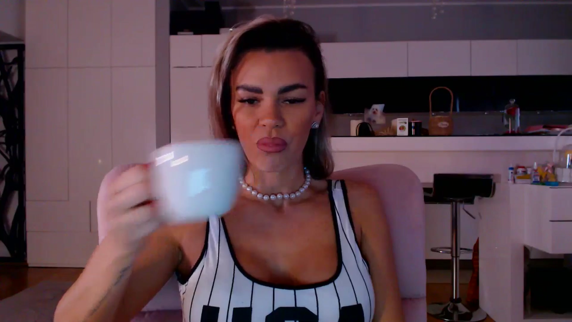 Gallery image thumbnail from D_y_y's myfreecams stream on, 03/12/2026, 05:54 image 6 of 20